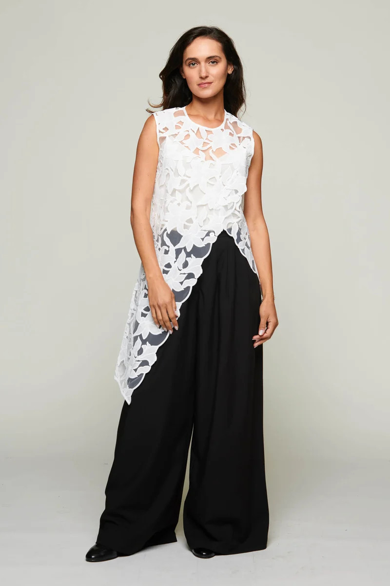 Isabelle Long Floral Lace Sleeveless Top | Benaar La