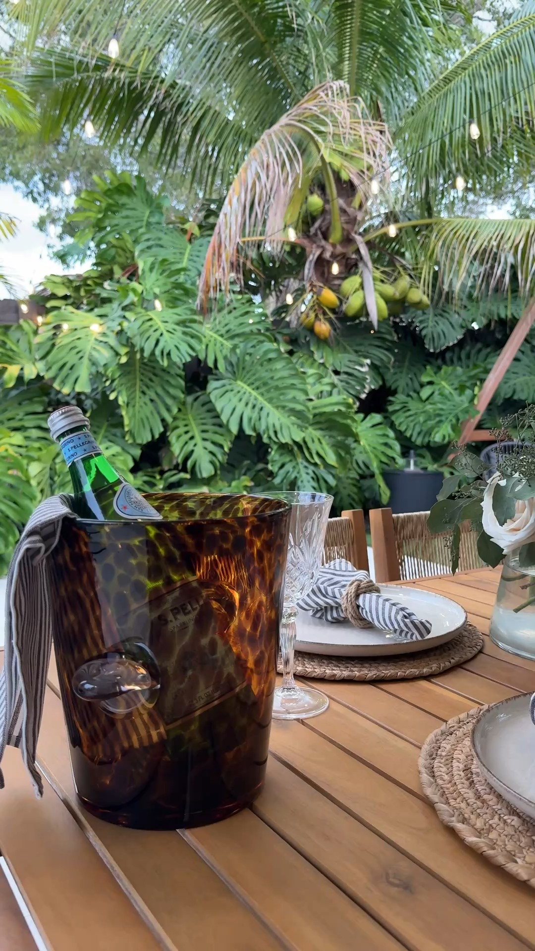 The most beautiful champagne bucket 😍😍😍