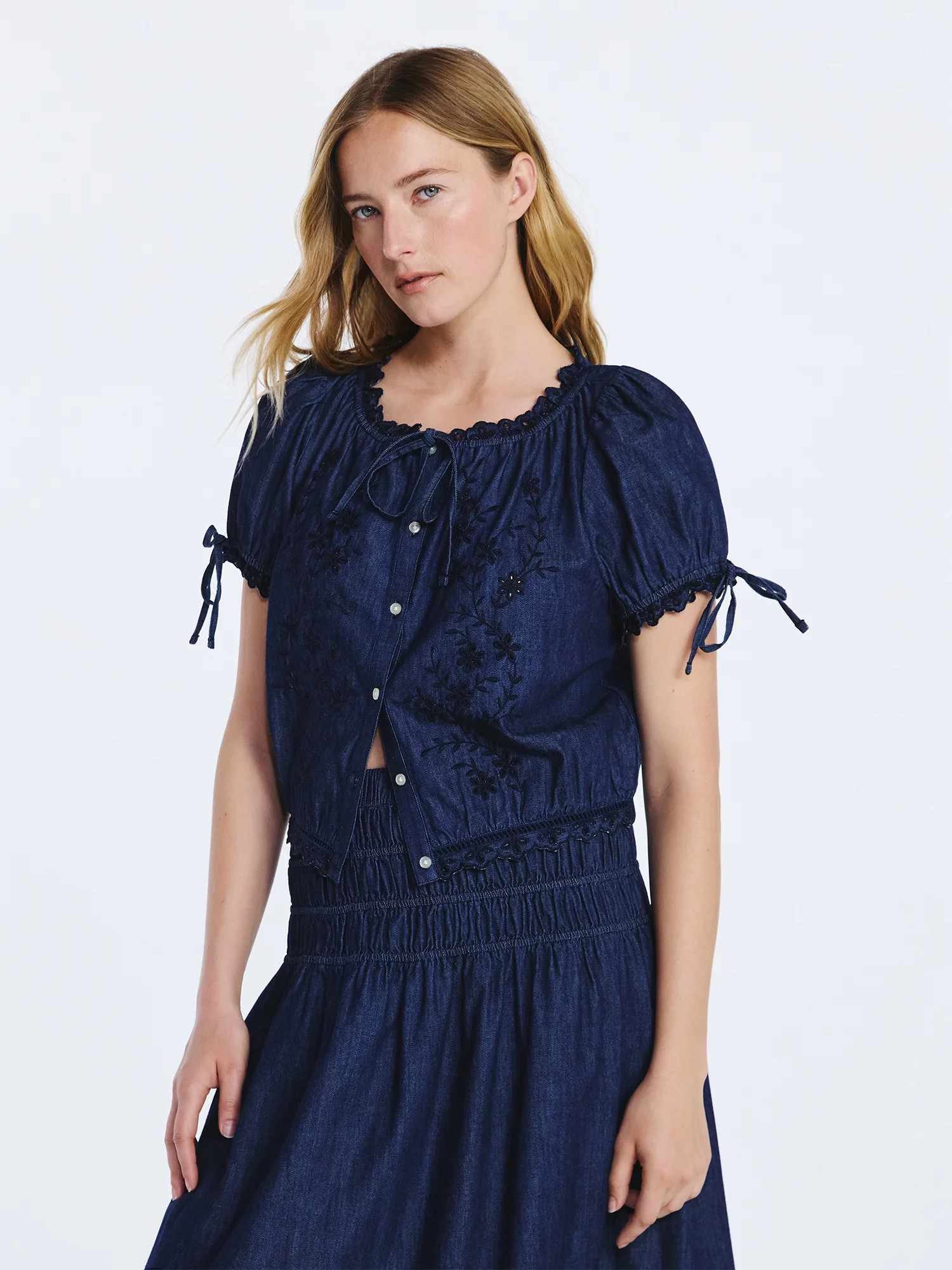 Free Assembly Women's and Women's Plus Embroidered Cropped Cotton Top with Short Sleeves, Sizes-X... | Walmart (US)