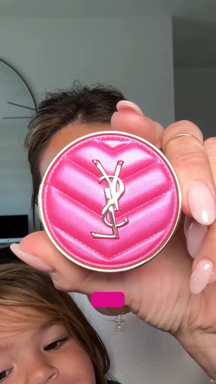 Ysl blush in fuchsia fizz bc ofc I did 💅💞💕🎀💘 ft. Sienna 

Ps I don’t think brown mascara is for me w top lashes - bottom only! 

Products 
@yslbeauty ysl make me blush in 66 fuchsia fizz 
@thebkbeauty 112 blush brush 
@hudabeauty easy bake pressed setting powder in cherry blossom cake 
@saiebeauty city set setting spray 
@makeupforever artist color lip pencil in dreamy pink 
@diorbeauty Dior addict lip maximizer in 110

#LTKgrwm #LTKmomlife #LTKBeauty