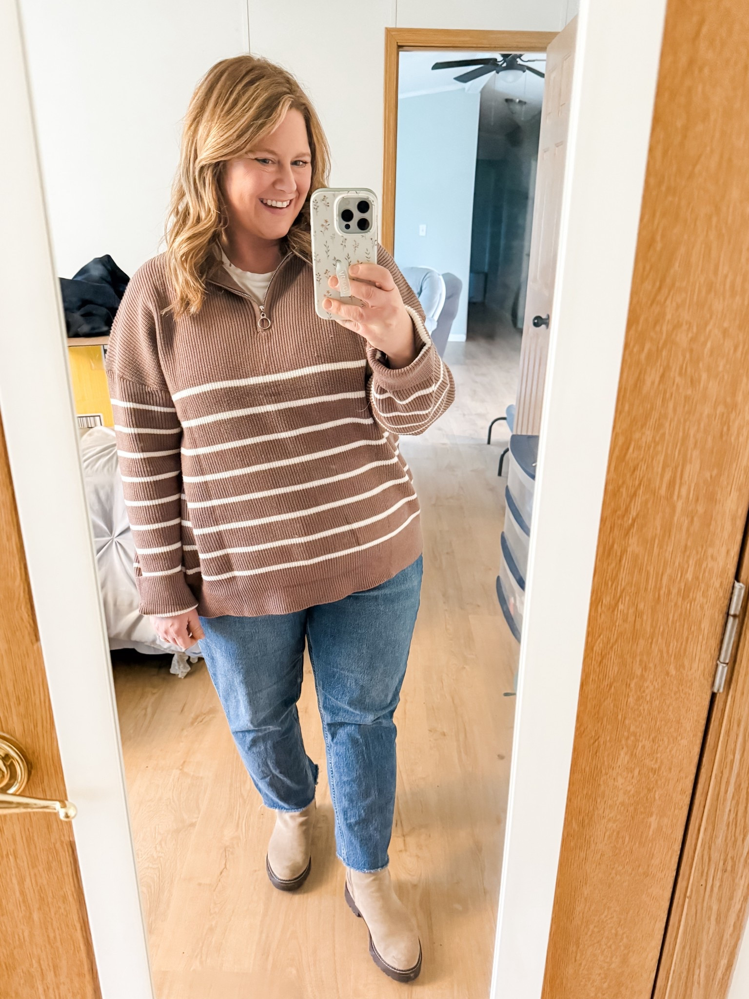 Wearing an XL in my quarter zip and a 33 short in my jeans  

#LTKMidsize #LTKFindsUnder50 #LTKSeasonal