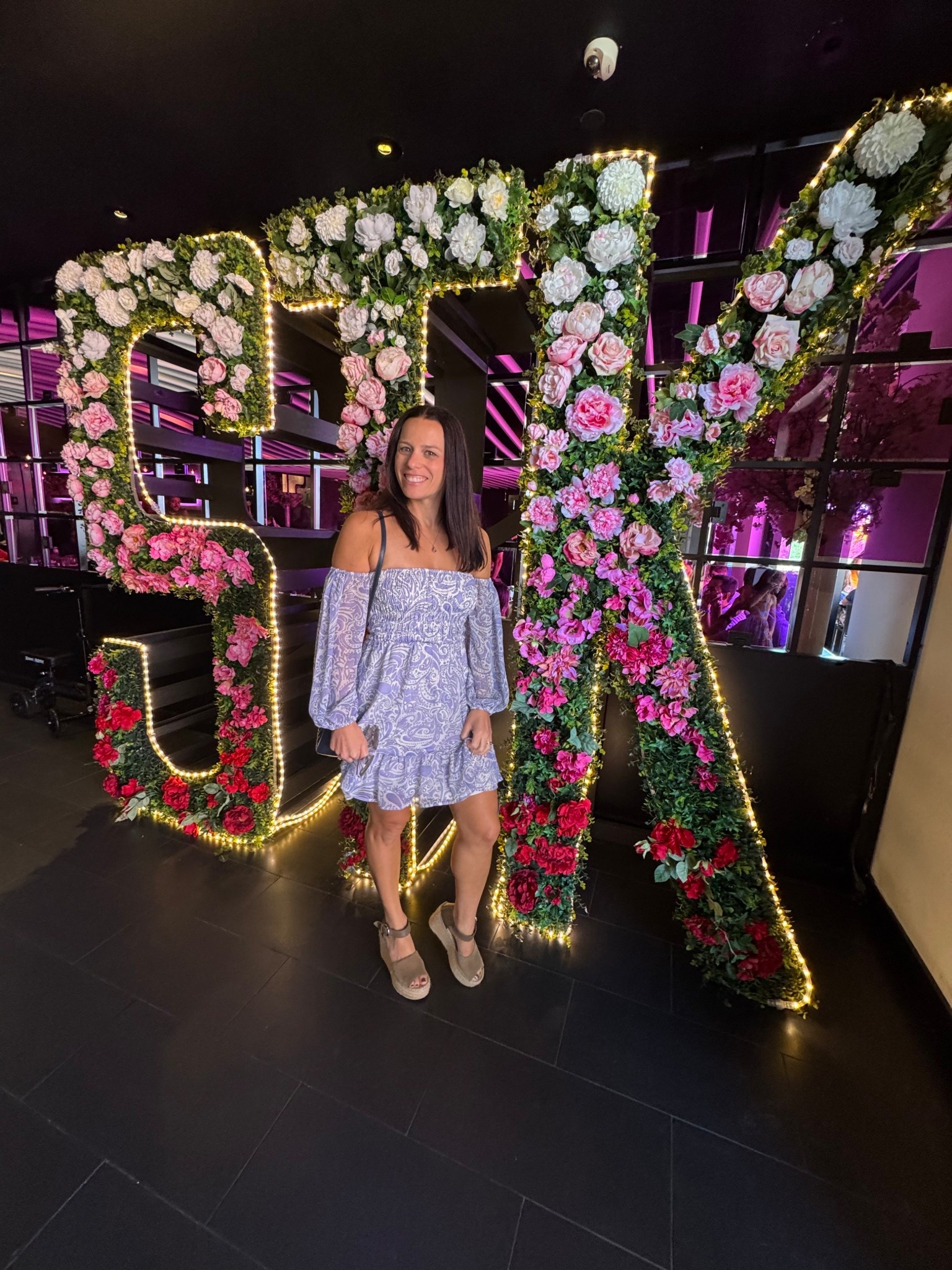 A little glam, a little glow, and a whole lot of YUM at all you can brunch in Disney Springs 🌸🥞

#LTKFindsUnder50 #LTKfoodie #LTKootd