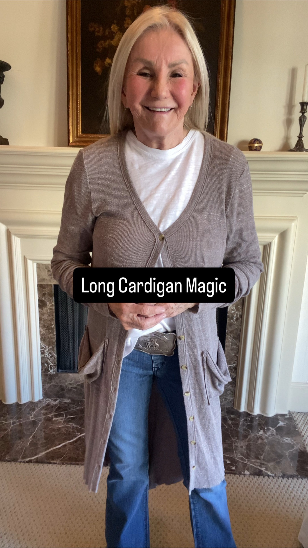 Long cardigans are the quiet luxury layer we all forget about… and instantly regret when we remember how good they are.
Effortless. Polished. Cozy without ever looking sloppy.
This is how I style mine for fall and the holidays — from coffee runs to client meetings to dinner out. 🤍✨


#LTKSeasonal #LTKStyleTip #LTKFindsUnder100