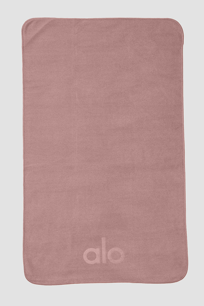 Performance No Sweat Hand Towel | Alo Yoga