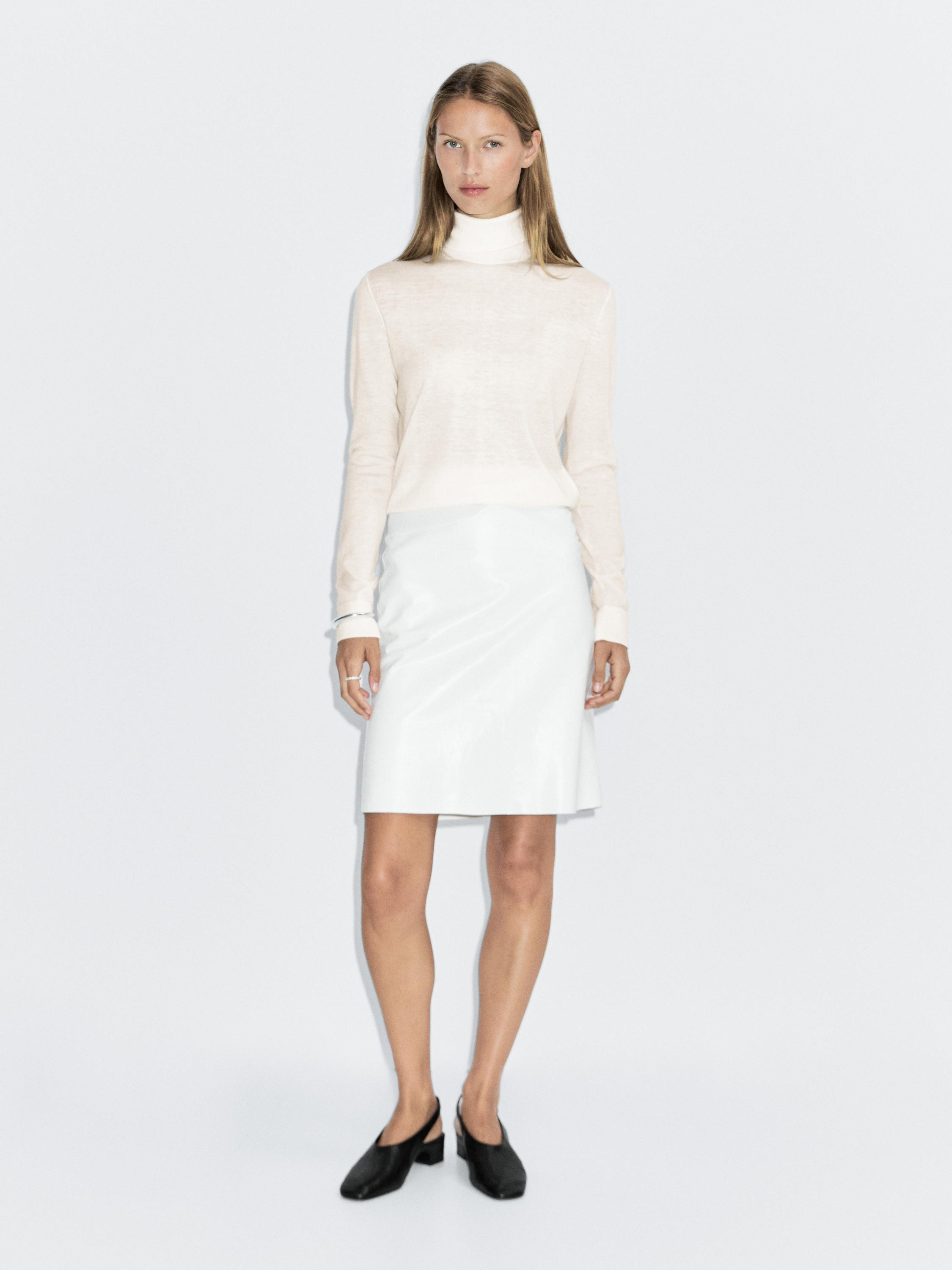 Strickpullover mit Rollkragen aus Wollmischgewebe | Massimo Dutti DE