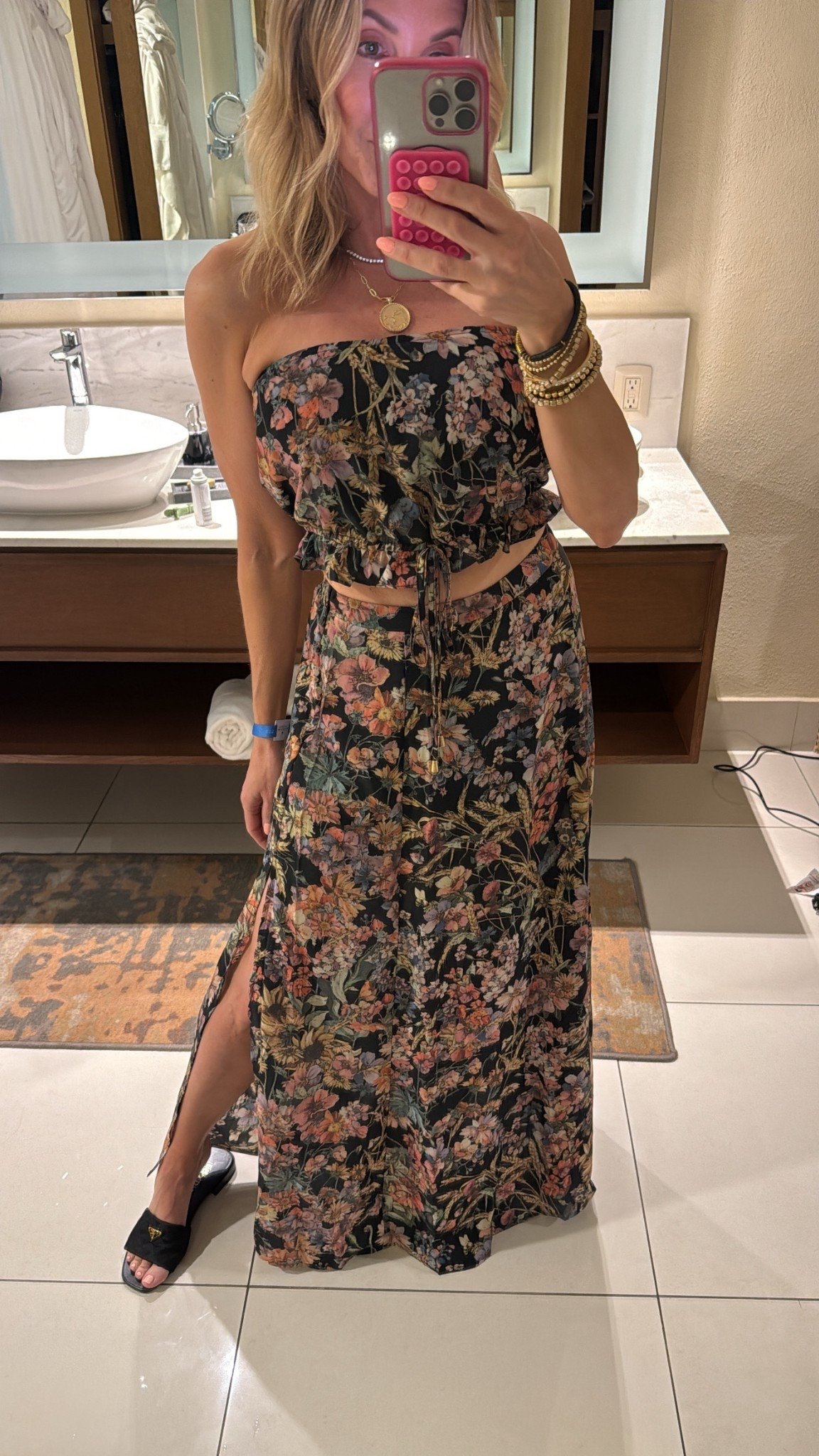 Vacation looks. Love this from Vici 
Small in top and skirt 

#LTKTravel #LTKootd #LTKOver40