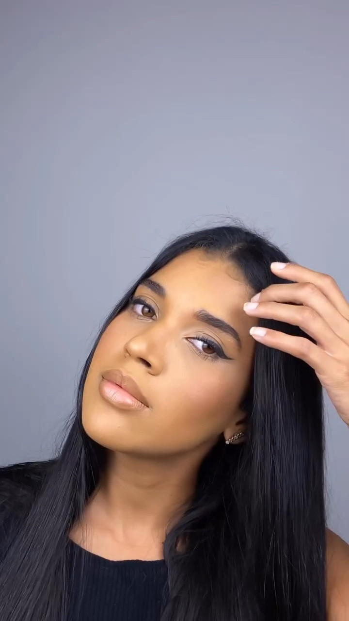 Hoje eu trouxe um tutorial mais elaborado , a make fica super resistente com os produtos usados no vídeo ✨


#mesdasmaesLTK #makeup #amobeleza #tutorialmake #maquiagem 

#LTKbeauty #LTKU #LTKbrasil