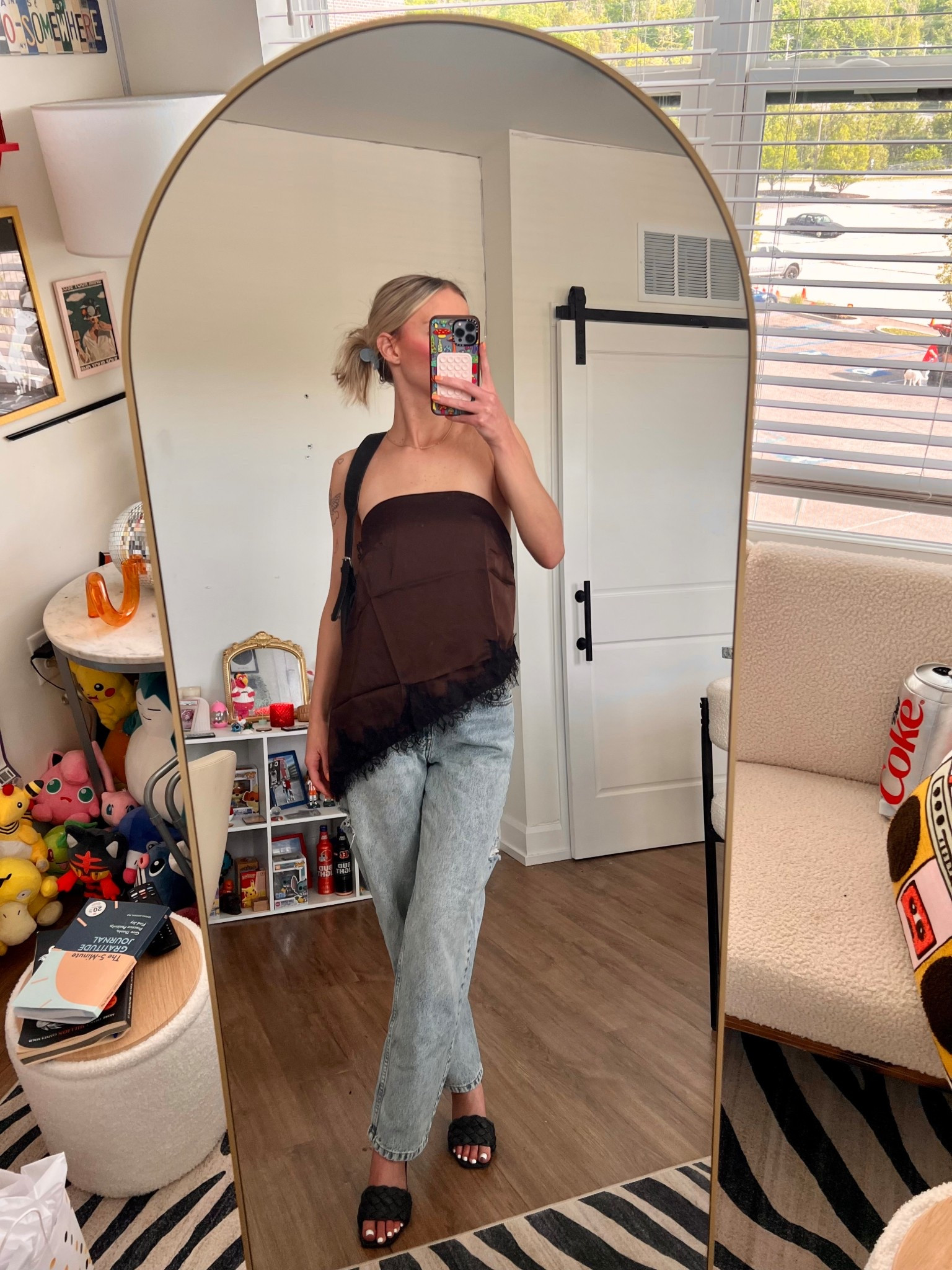 Size small top
Size 25 jeans 

#LTKootd