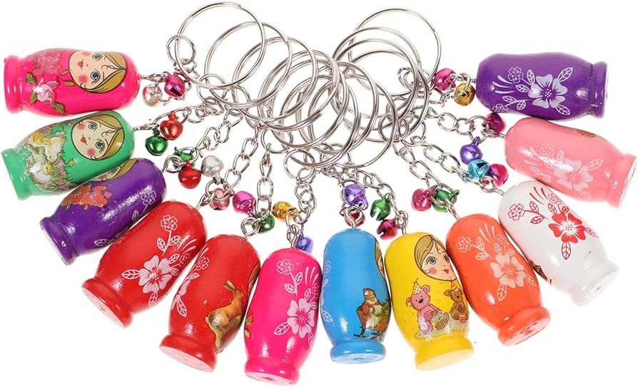 Toyvian 12pcs Nesting Russian Dolls 2020 New Years Party Favors Matryoshka Key Rings Handbag Deco... | Amazon (US)