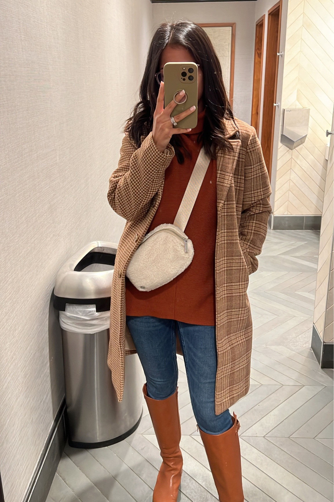 travel day fit ✈️ #travel #dadcoat #travelootd #travelfashion

#LTKtravel #LTKfit #LTKstyletip