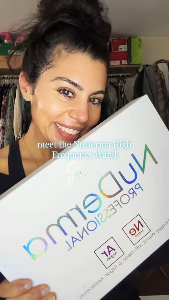 Glow up your skincare routine with the Nuderma Professional High Frequency Wand ✨ Perfect for targeting acne, boosting circulation, and revitalizing your skin from the comfort of home.

Disclaimer: Always follow the instructions carefully. Avoid use if pregnant, have a pacemaker, or other medical conditions sensitive to electrical currents. Consult with a healthcare provider if unsure. #SkinCareTech #LTKbeauty #HighFrequencyWand #Esthetician

#LTKBeauty #LTKGiftGuide