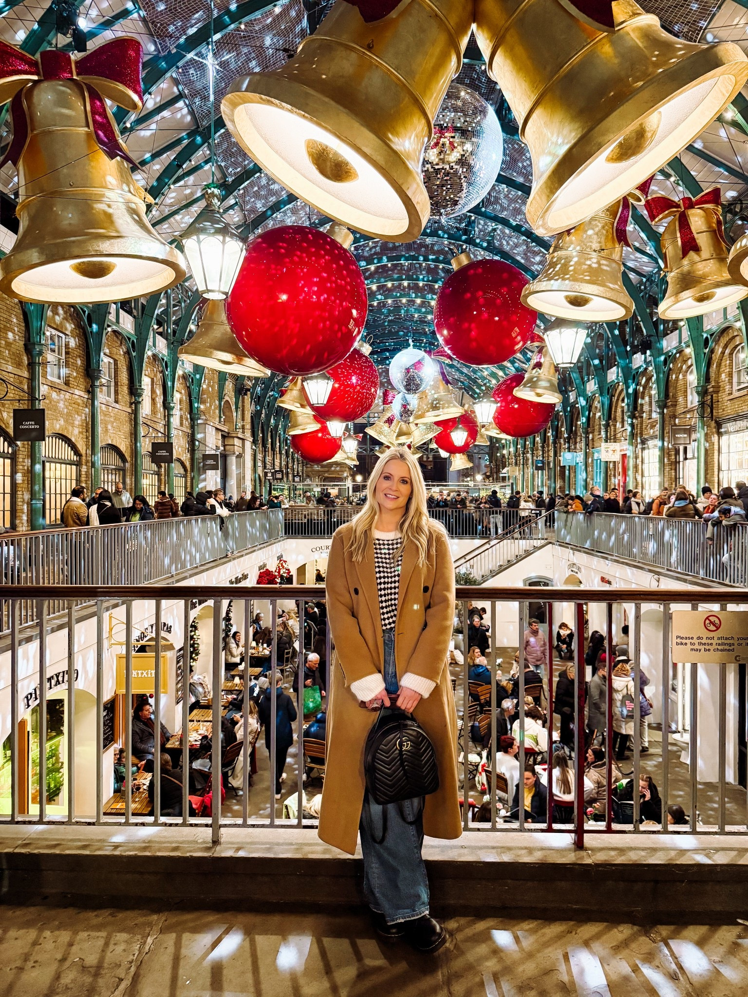 Jen’s look for an evening out in Covent Garden. She loves Madewell 🤍🤍🤍

#LTKTravel #LTKOver40 #LTKHoliday