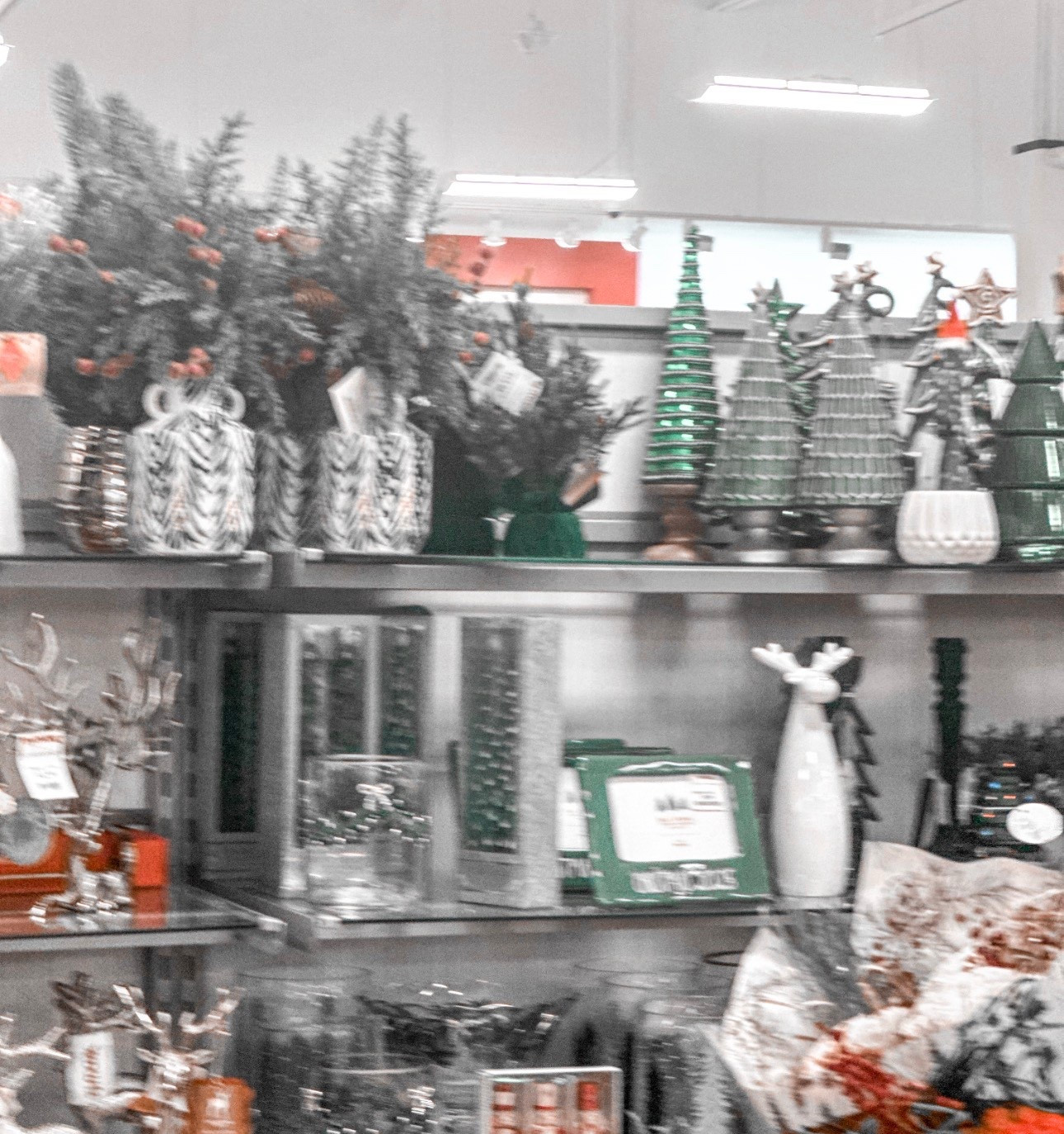 Neutral holiday decor is my weakness 🤍 These pieces are perfect if you love cozy, minimal Christmas vibes

#LTKGiftGuide #LTKSeasonal #LTKHoliday