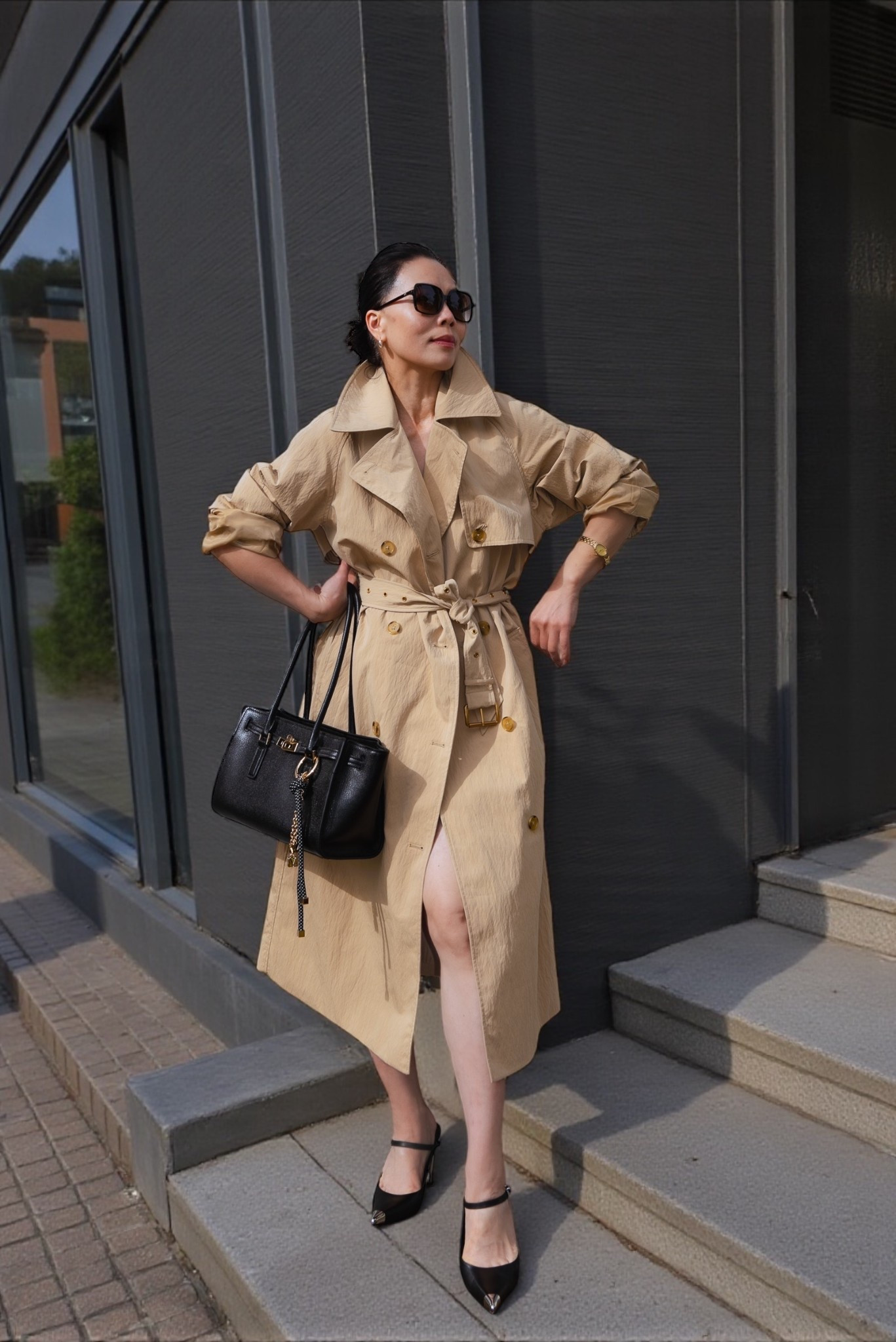 My third Michael Kors trench: relaxed fit, beautiful fabric, and effortless day-to-night style.
@michaelkors #michaelkors #mkpartner


#LTKootd