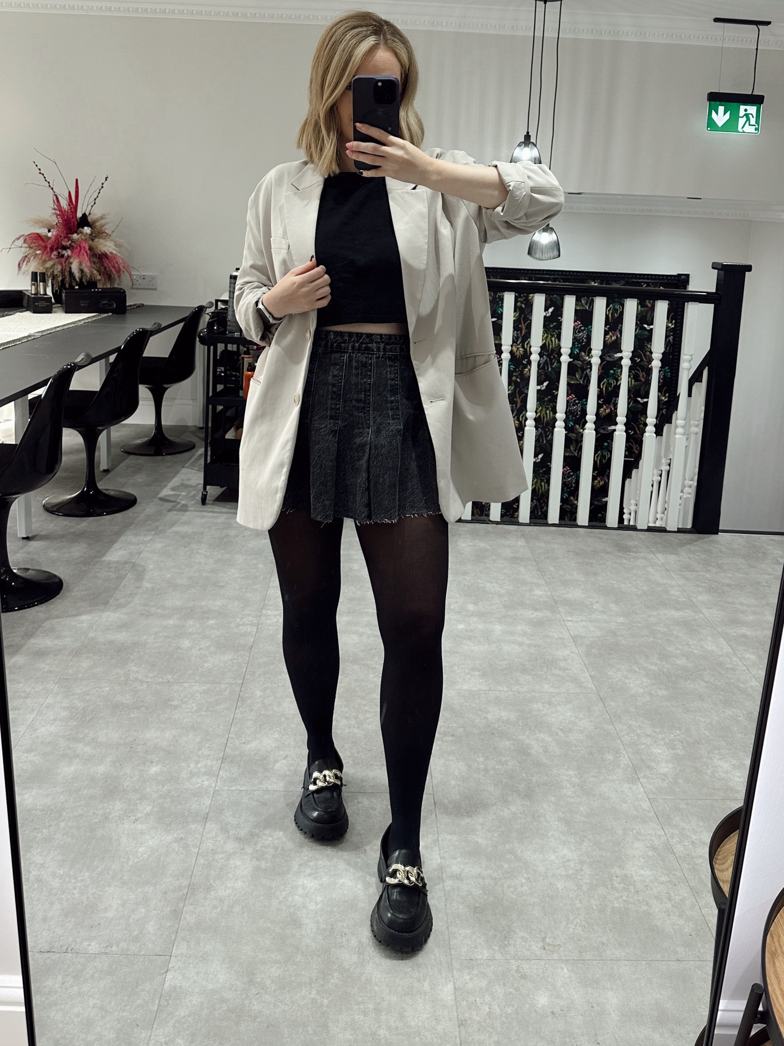 Salon wear inspiration.

#LTKSeasonal #LTKworkwear #LTKfindsunder50