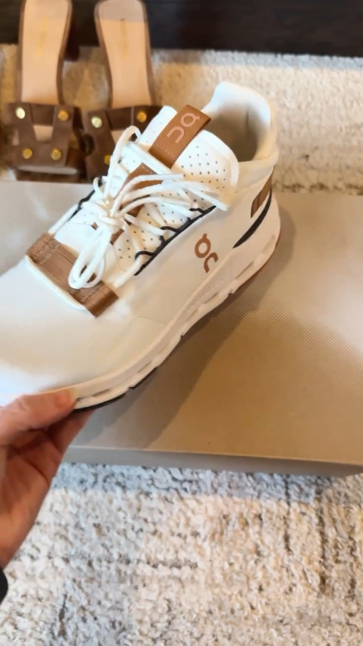 ON Running
Sneakers 

#LTKfitnessgoals #LTKSeasonal #LTKActive