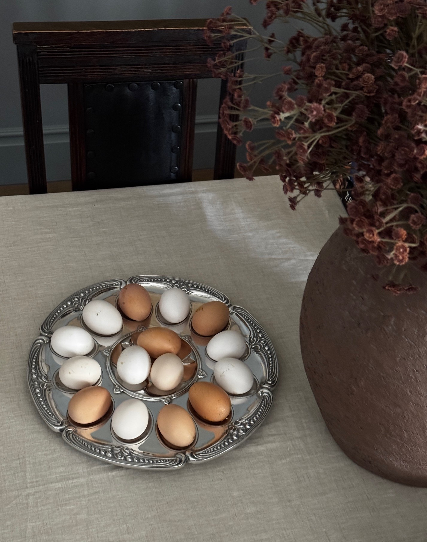 All the beautiful shades of fresh eggs 🤍🩵🤎

#LTKdayinmylife #LTKfoodie #LTKHome