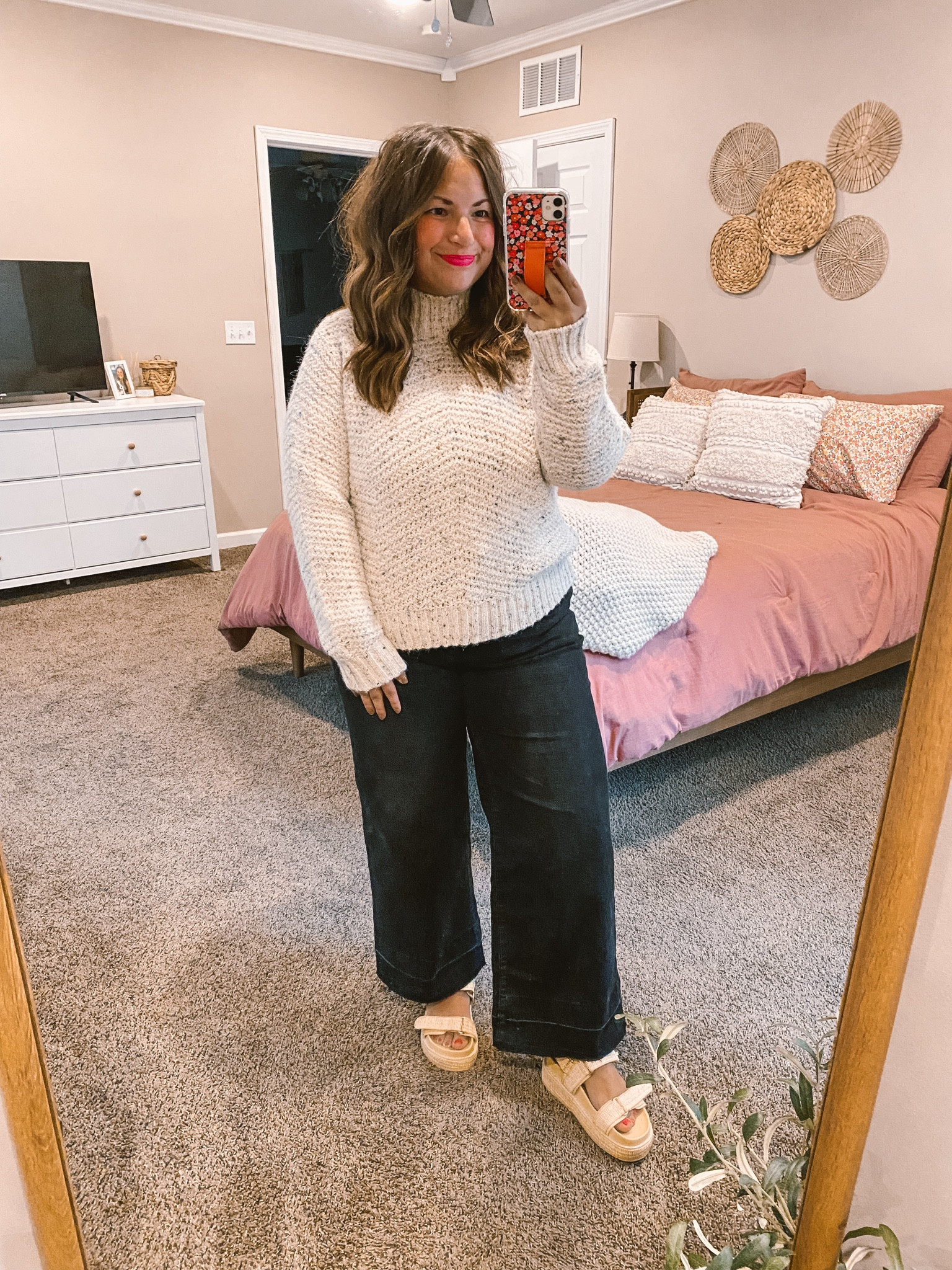 Old Navy sweater is 50% off!

#LTKMidsize #LTKStyleTip #LTKSaleAlert