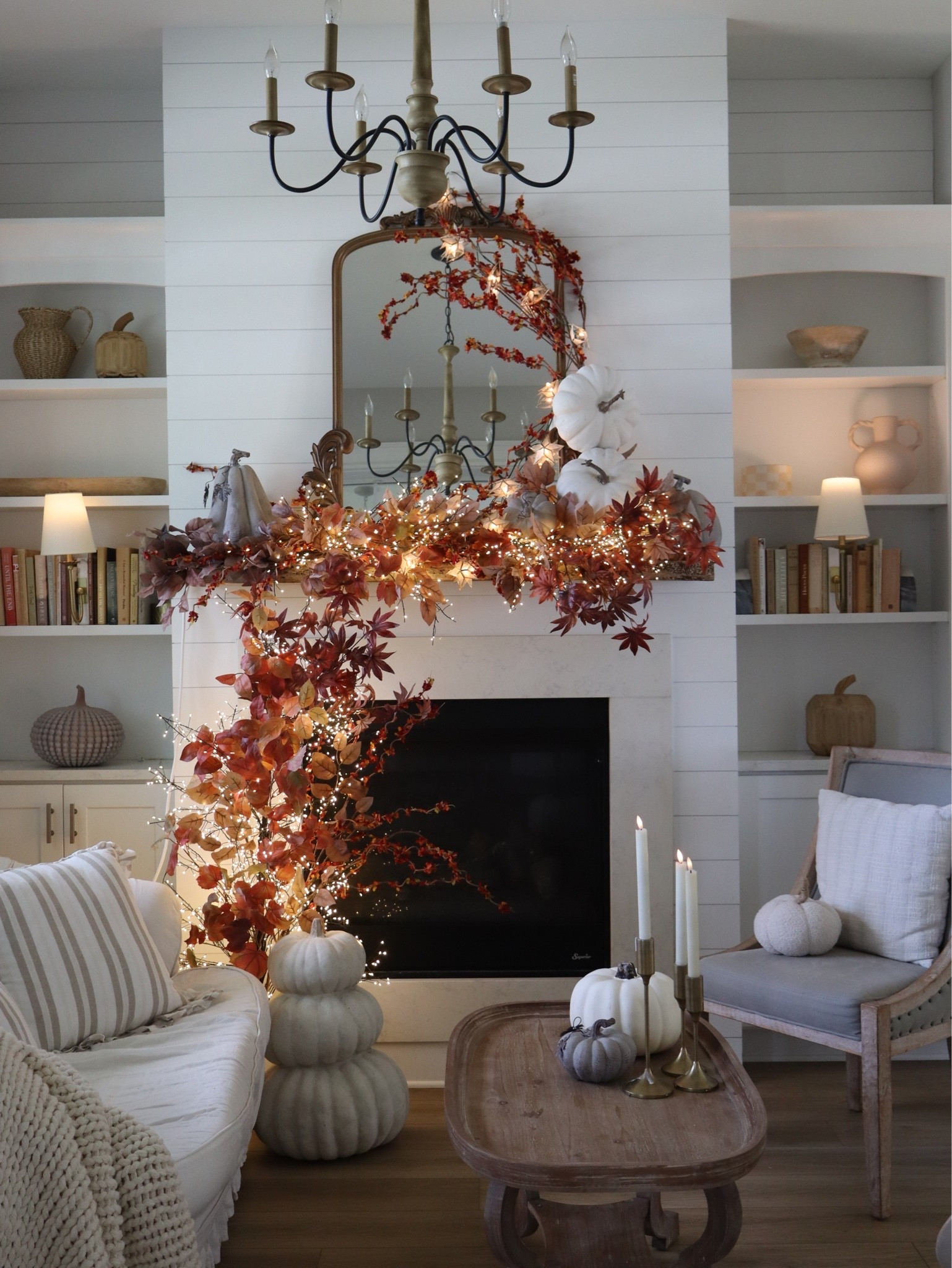 whimsical fall mantle ✨✨🍁🍂