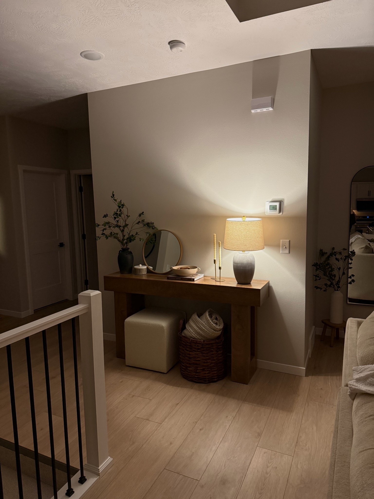 Entryway table 🤎

#LTKmomlife #LTKHome #LTKFindsUnder100