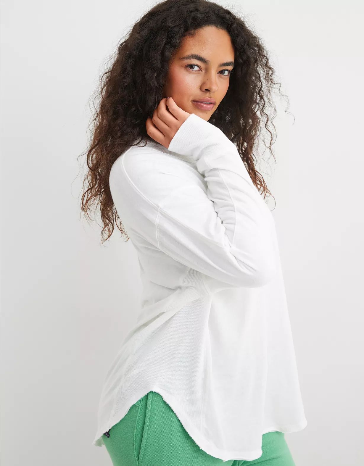 Aerie Long Sleeve Oversized Boyfriend T-Shirt | American Eagle Outfitters (US & CA)