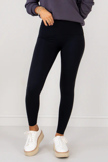 Spanx Very Black Booty Boost Full Length Legging | The Willow Tree