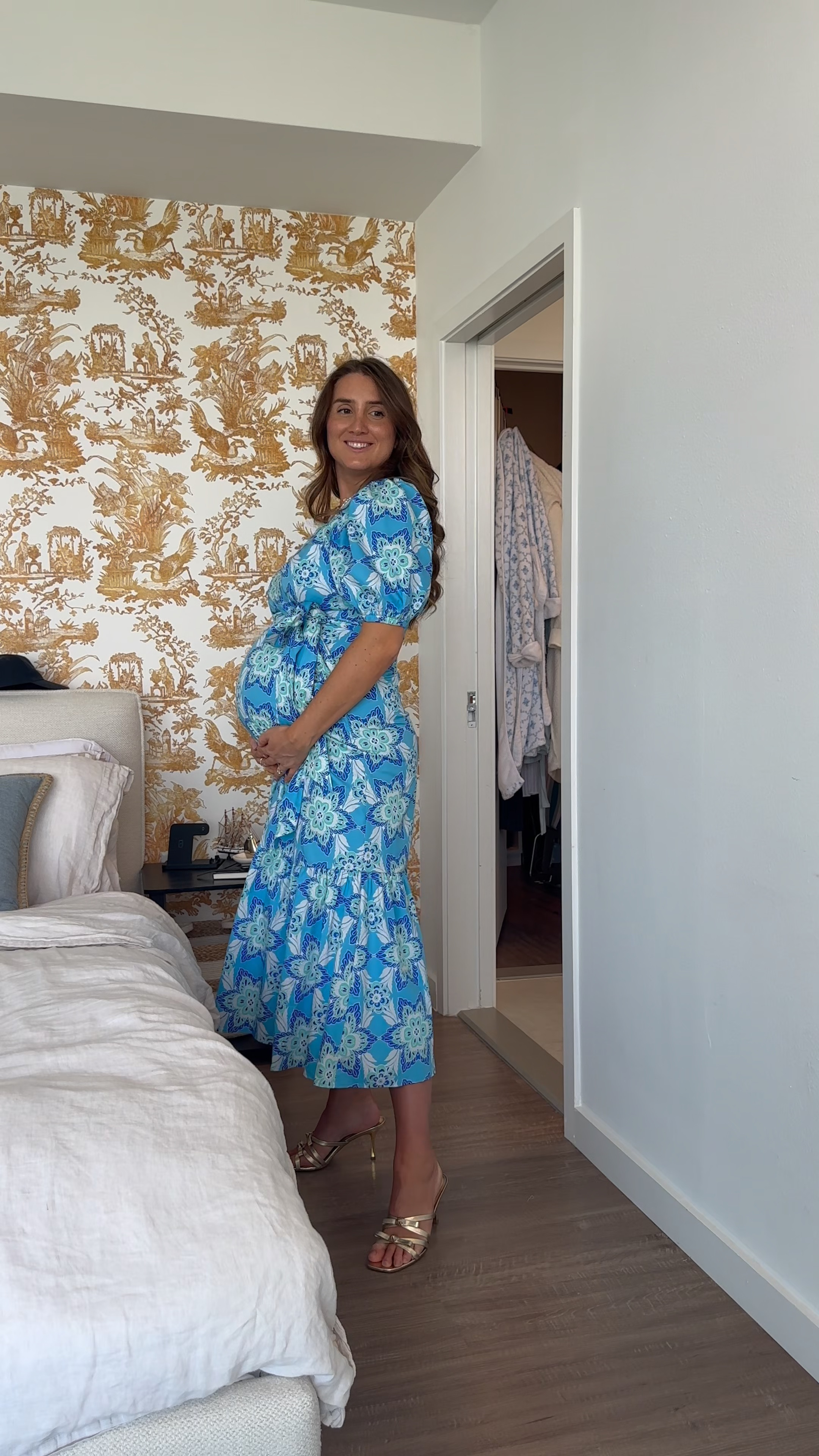 My vacation looks I’m adding to my closet! Wearing a size large in all these looks (I sized up bc of my bump). Without my bump, I would have ordered my TTS - medium!

#LTKFindsUnder100 #LTKBump #LTKWatchNow