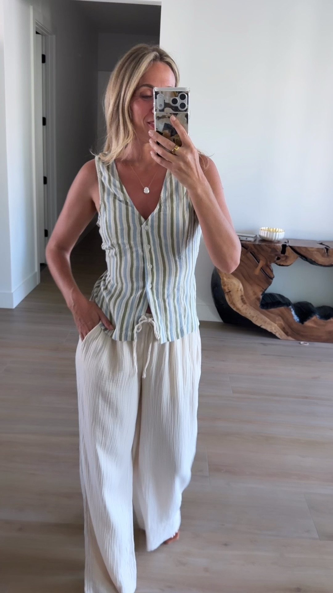 Target high rise wide leg jeans 

#LTKootd #LTKU #LTKmomlife