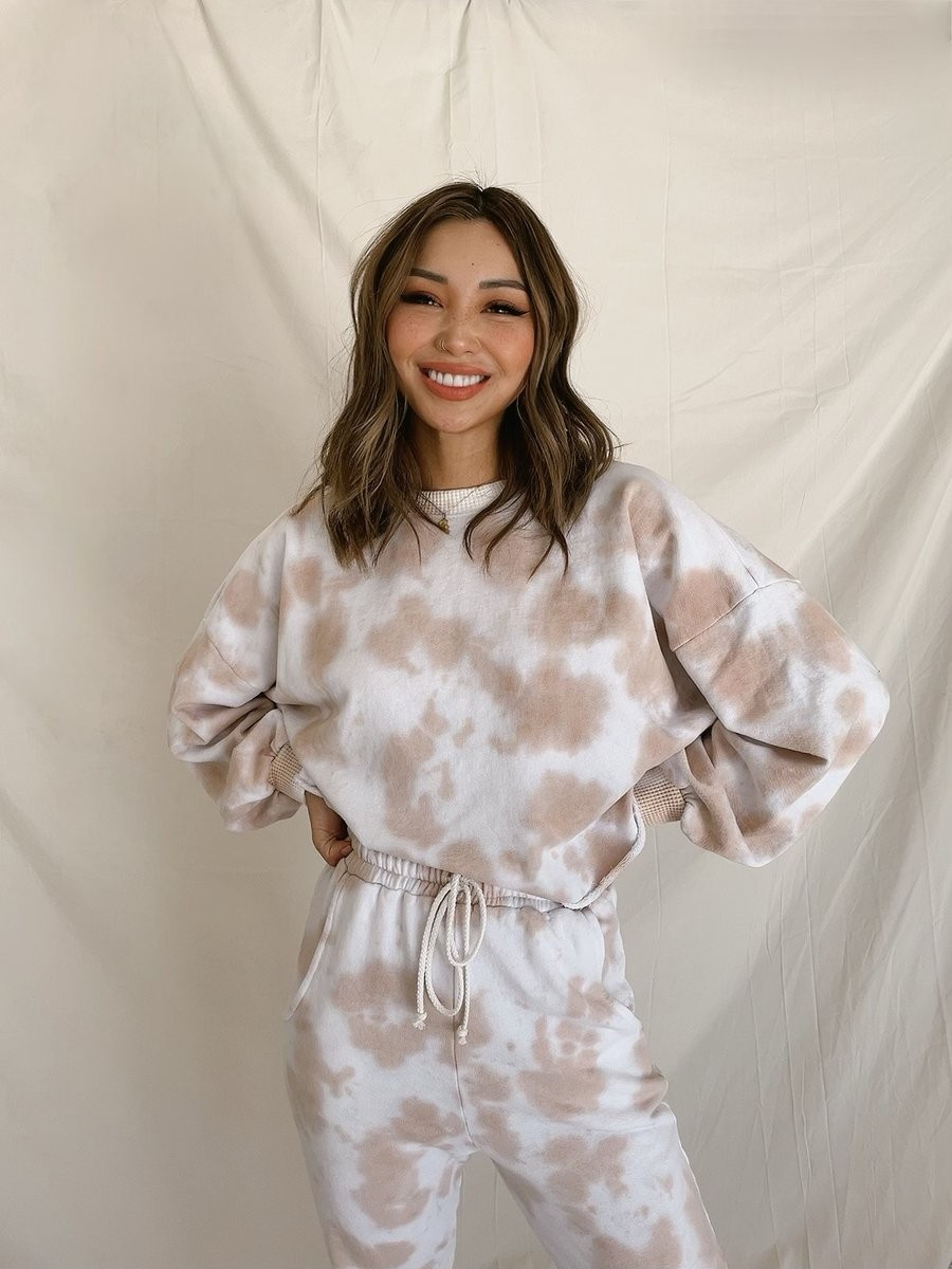 Olivia Sweatshirt (Teddy) | Sun Peony Coconut