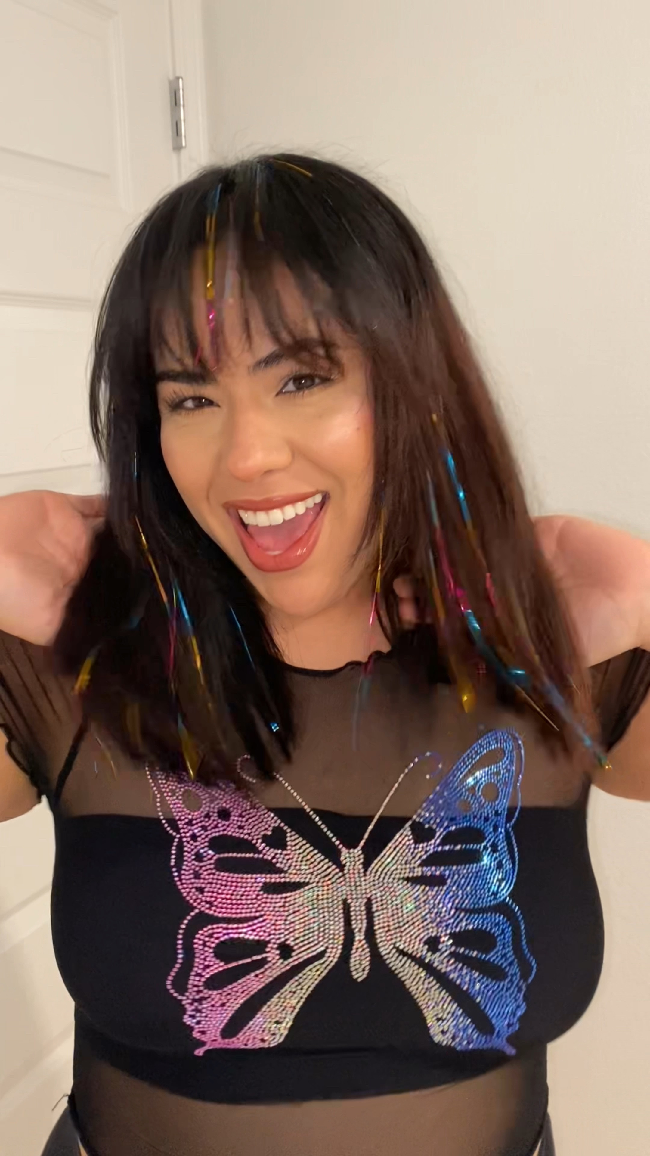 DIY hair tinsel #newyear #newlook #hairtinsel

#LTKHoliday #LTKVideo #LTKSeasonal