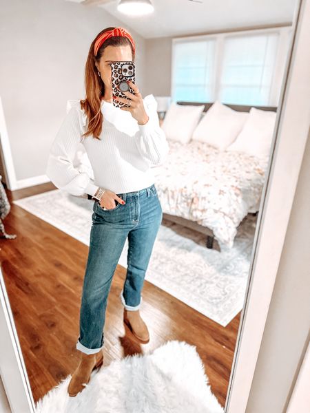 Sweater - small
Boots - Run TTS
Denim - Regular 26
I should’ve gotten a petite - they’re not cropped on me like the picture. 

#madewell #denim #sweater #boots #booties #amazonfashion #founditonamazon 

#LTKworkwear #LTKSeasonal #LTKfindsunder100