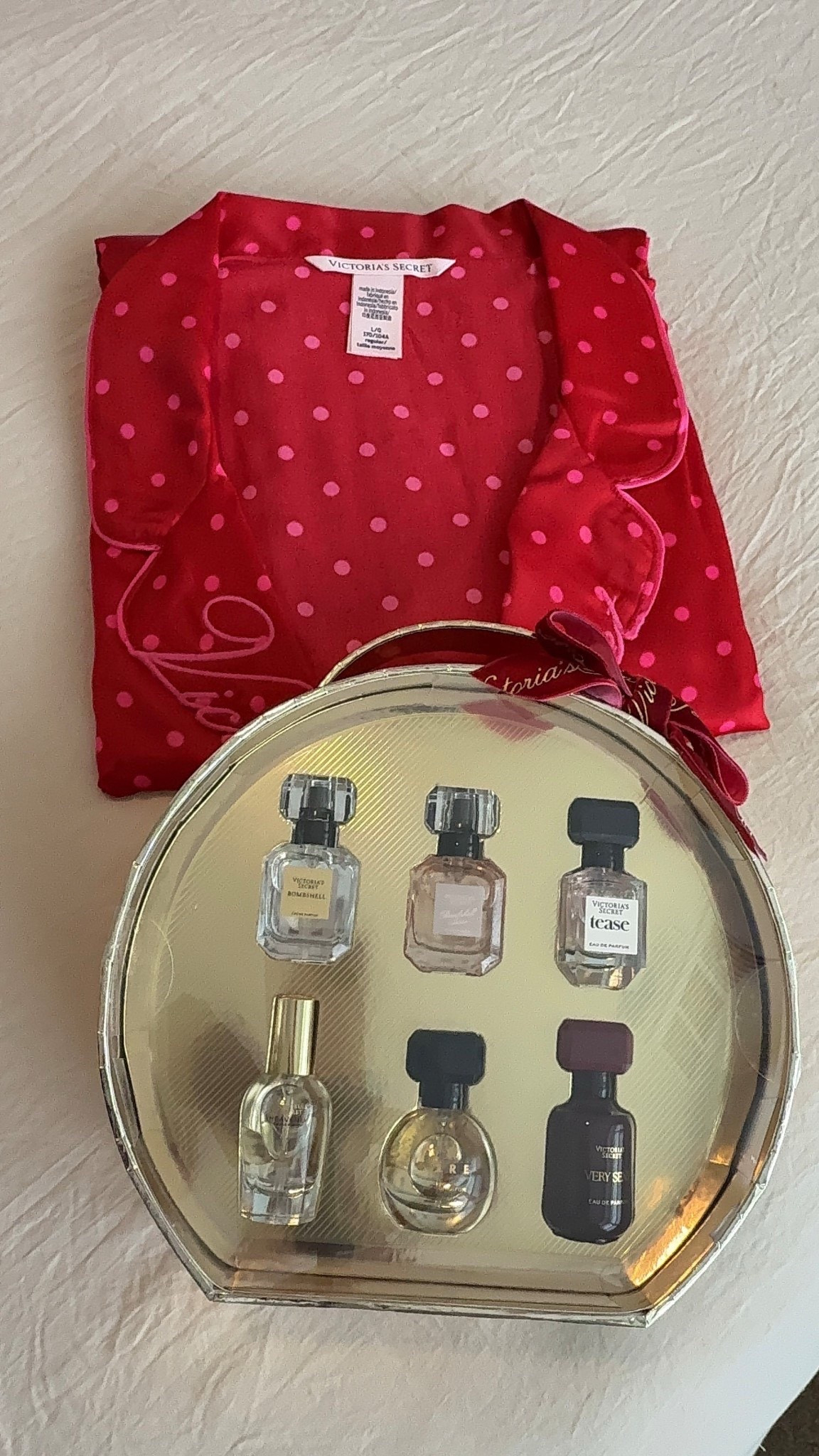 Stepping into the holidays with a little glam, a little glow, and a whole lot of fine fragrance. ✨
I’ve been loving these Victoria’s Secret Satin Glazed Pajamas & beauty picks 😍😍 They make great stocking stuffers! From the peony infused Bombshell minis to their signature scents that instantly elevate any look. Perfect for gifting or building your own holiday vanity moment.

#LTKFindsUnder100 #LTKHoliday #LTKGiftGuide