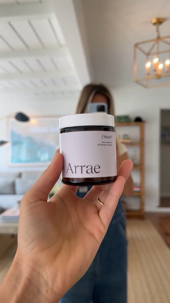 Product of the day! I take two of these Arrae bloating capsules a day and I’ve seen amazing results