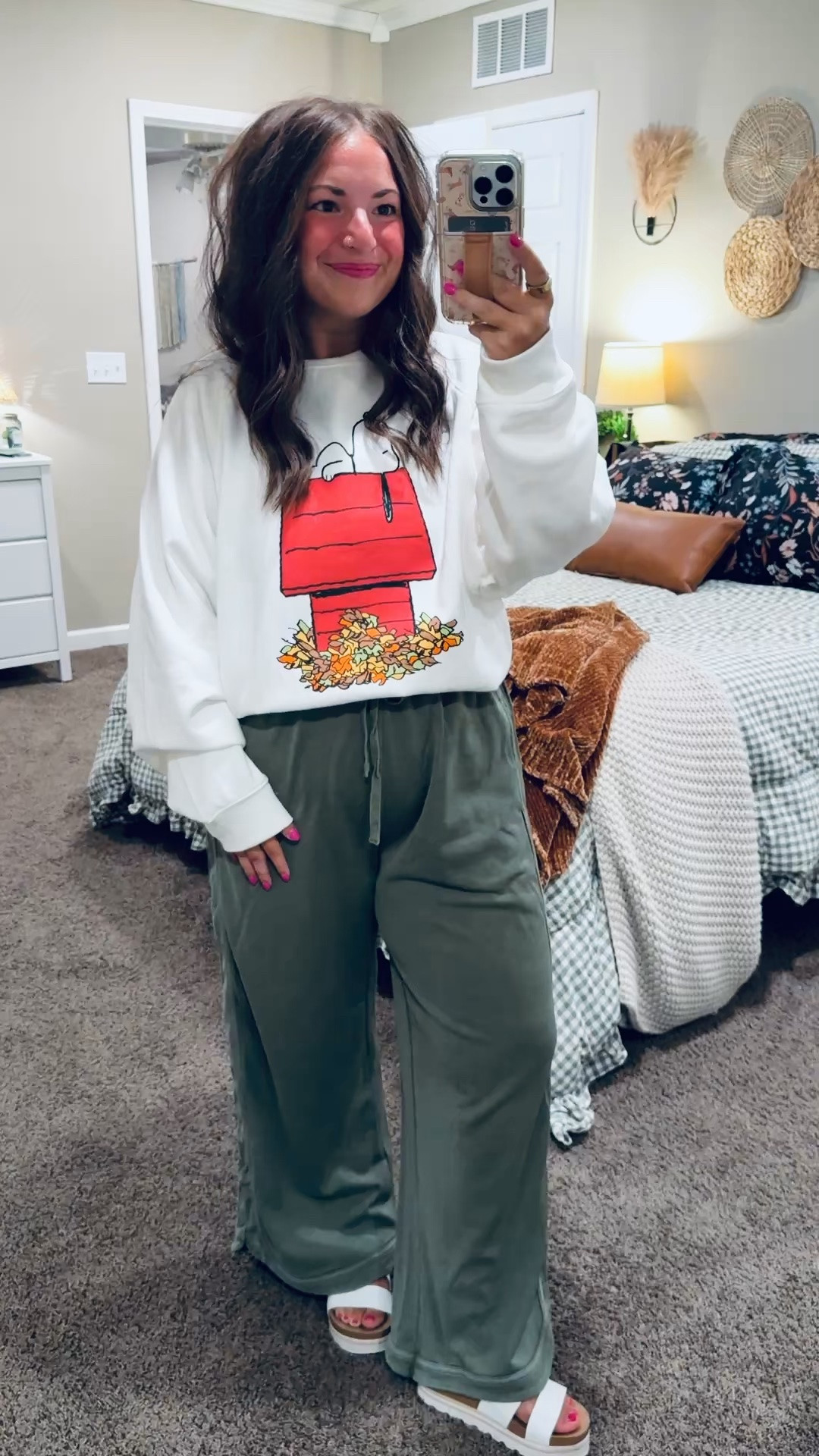 This fun Snoopy crewneck from Old Navy is perfect for cozy fall days! The cutest pick for the classroom or a casual weekend. 🍂🤍


sandals: fit true to size // wearing a 5
pants: fit oversized // wearing a large
crewneck: fits true to size // wearing a large 

 #LTKootd #LTKMidsize