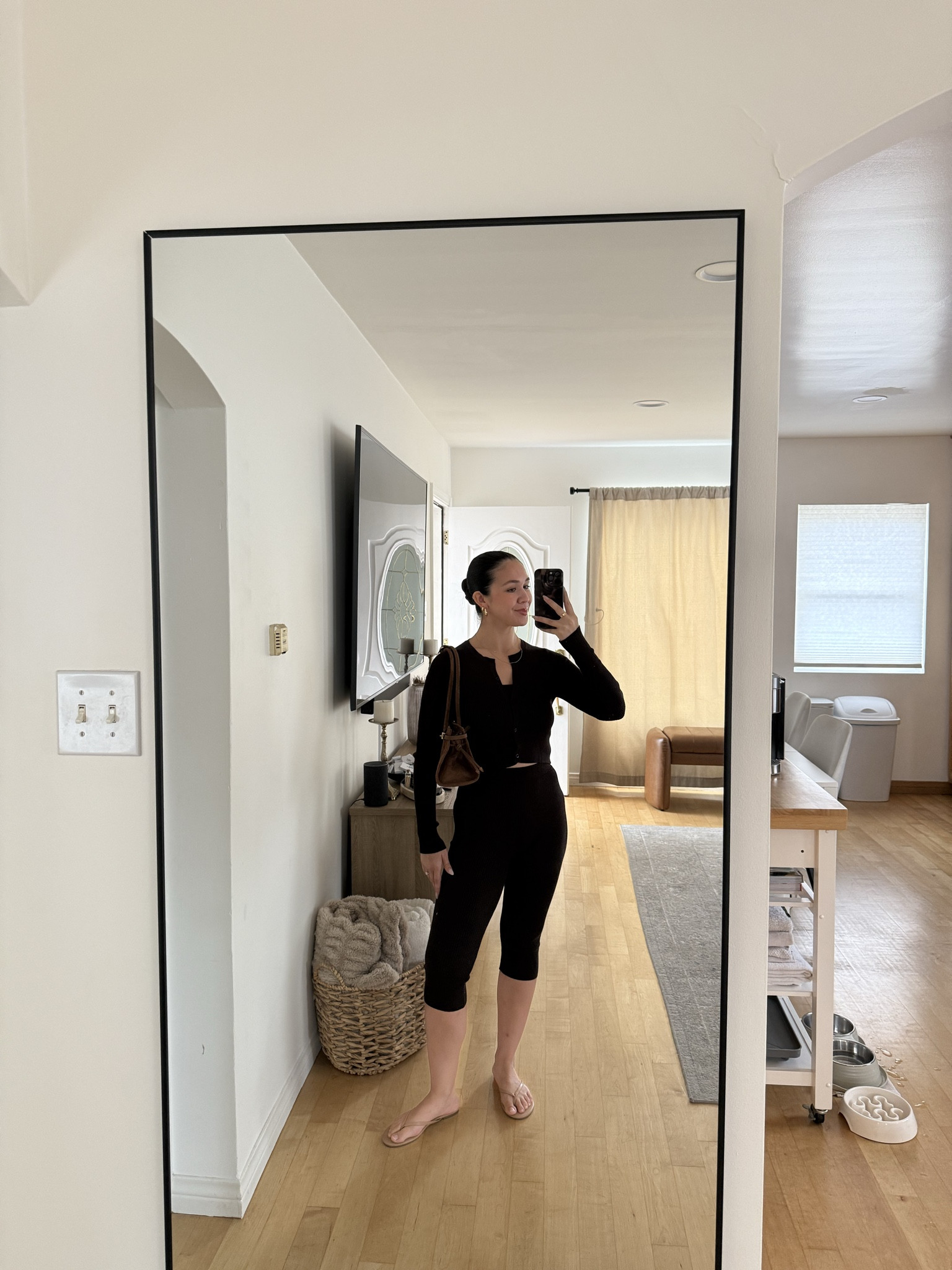 running errands never looked better 

#LTKStyleTip #LTKootd #LTKgrwm