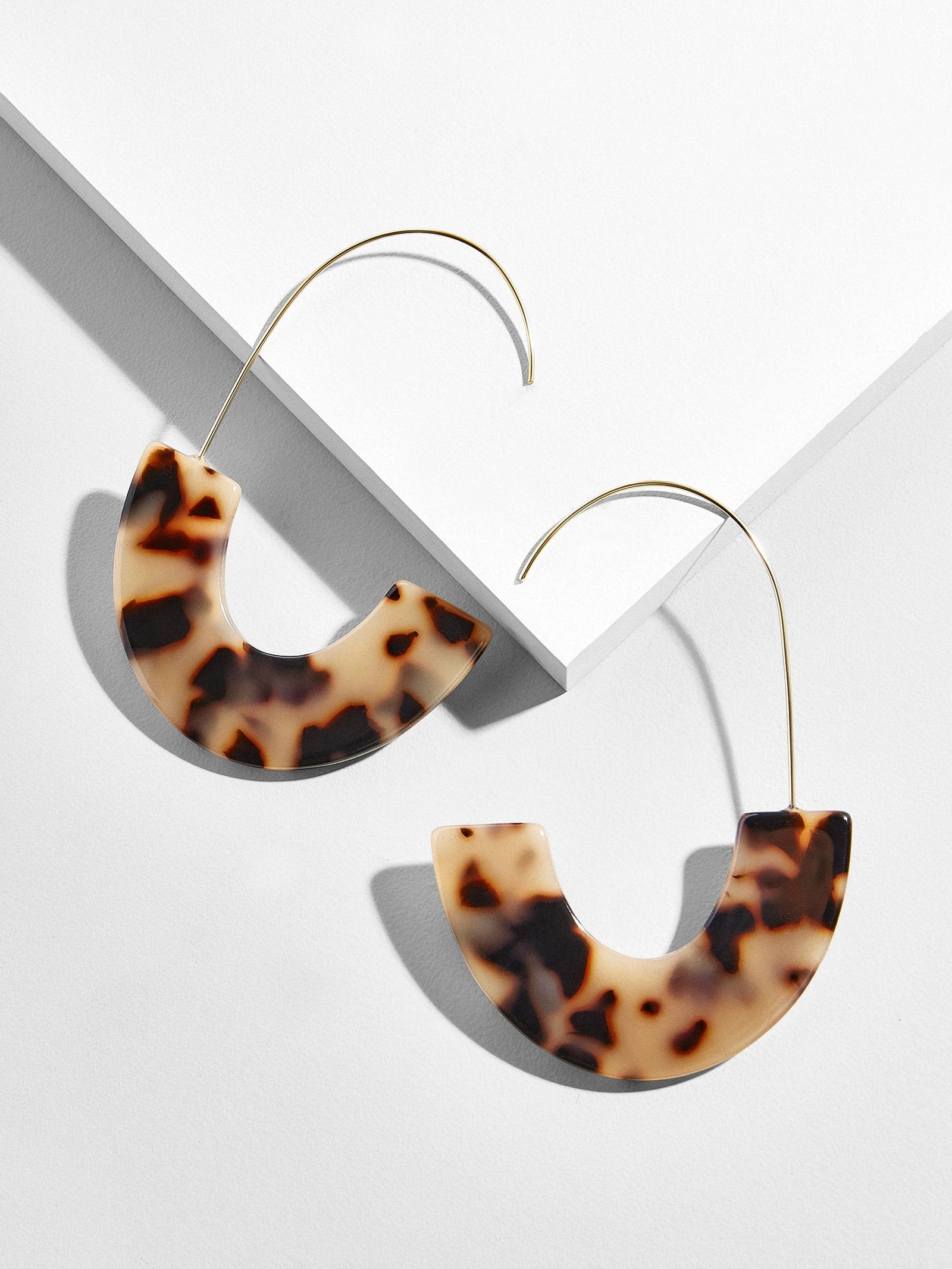 Faidra Resin Drop Earrings | BaubleBar (US)