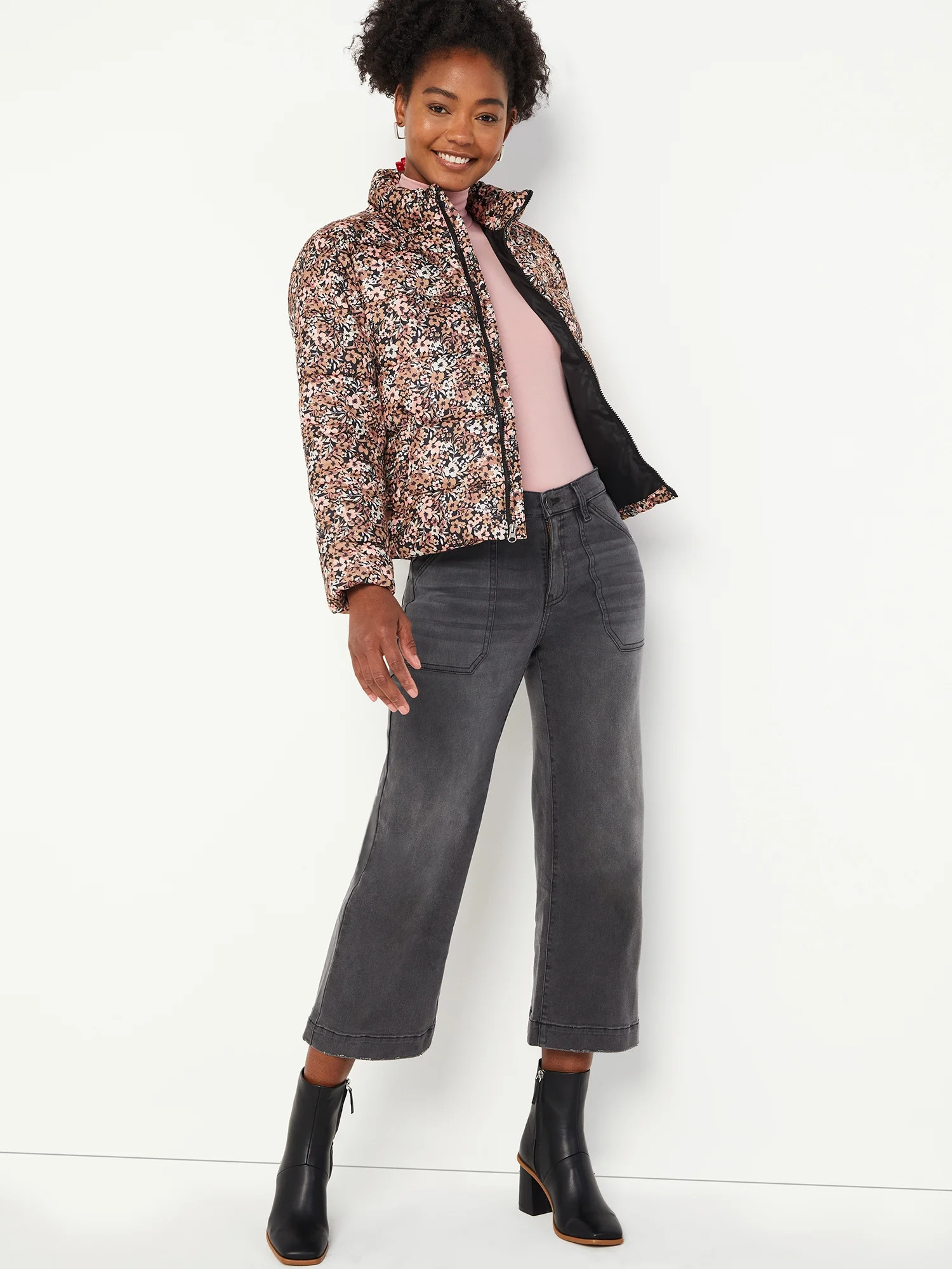 Time and Tru Women's High Rise Wide Leg Crop Utility Jeans | Walmart (US)