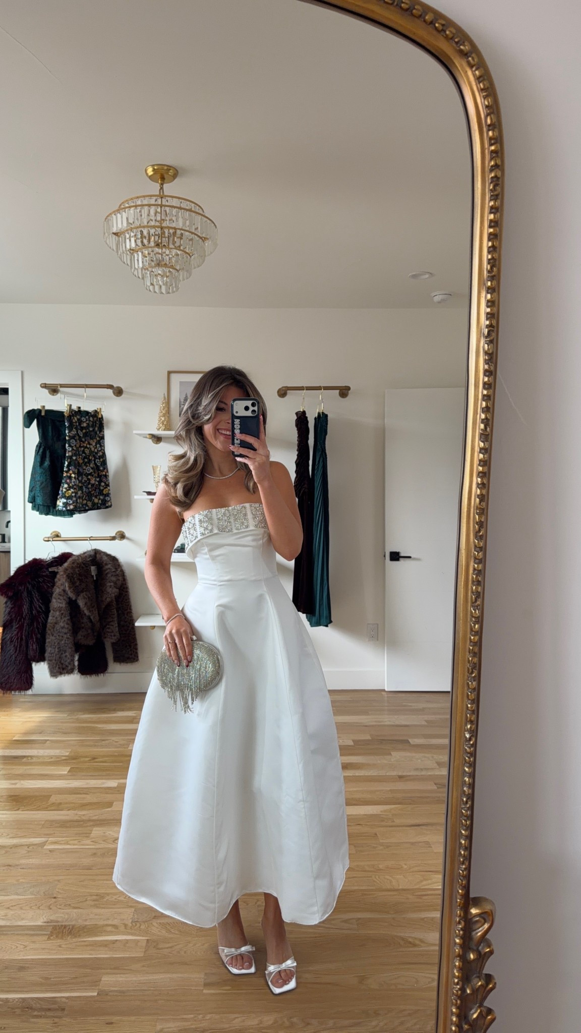 White wedding midi dress holiday event dress

Electric picks code: emerson20

Sized down in this one

White wedding
Bridal
Holiday party
Winter event
Formal event
Special occasion 

#LTKSeasonal #LTKHoliday #LTKWedding