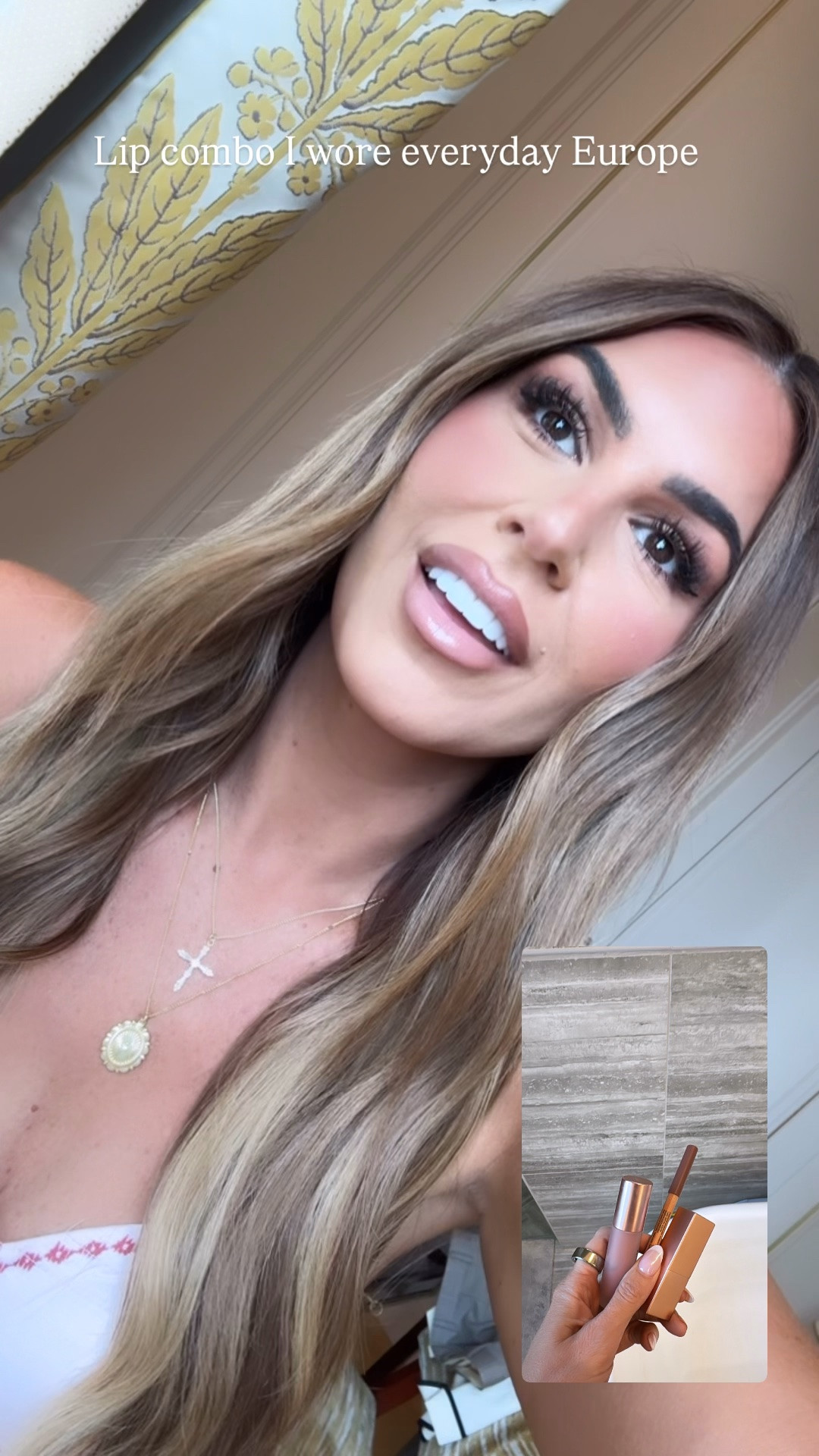 Lip liner: wherever walnut
Lipstick: platinum 
Gloss: strawberry milkshake

#LTKBeauty