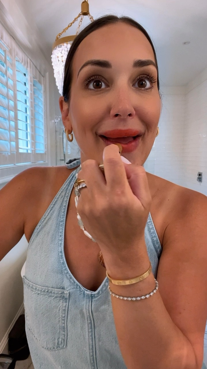 Summer coral lip - 

Power Play + Poppy Coral


#LTKBeauty