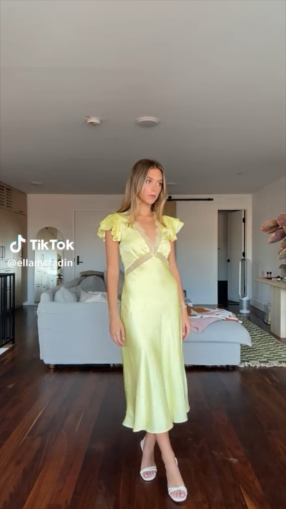 guest of wedding dresses roundup


#LTKSeasonal #LTKwedding #LTKtravel
