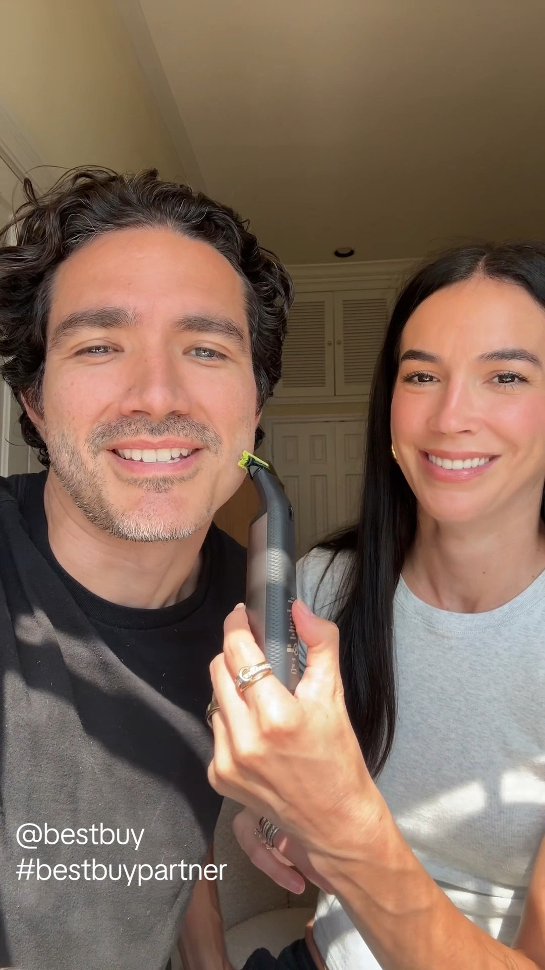 Anthony’s go-to for a clean, easy shave @bestbuy #bestbuypartner


#LTKFindsUnder100 #LTKBeauty #LTKMens