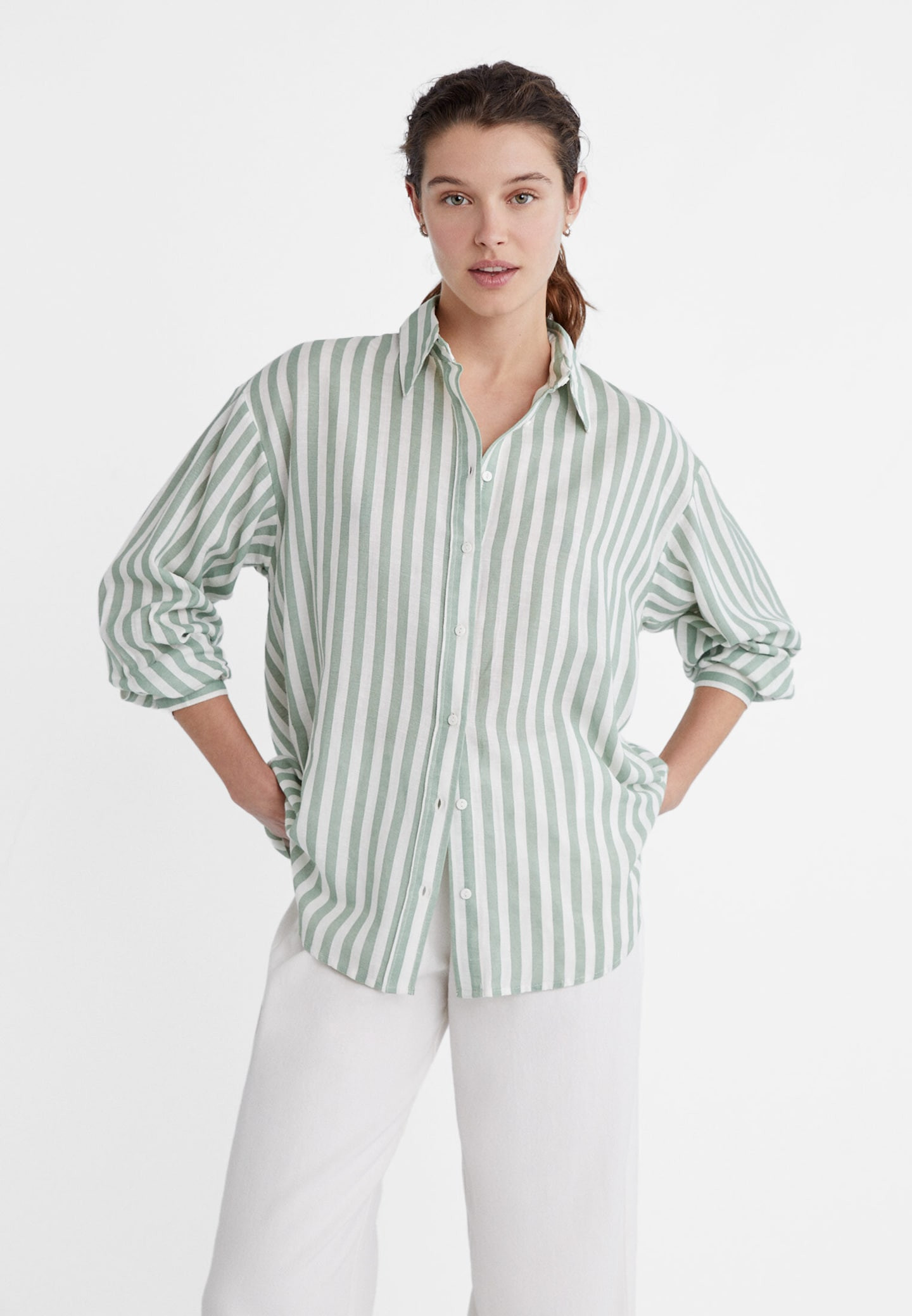 Blouse van linnenmix - Overhemden & Blouses voor dames | Stradivarius Netherlands | Stradivarius (NL)