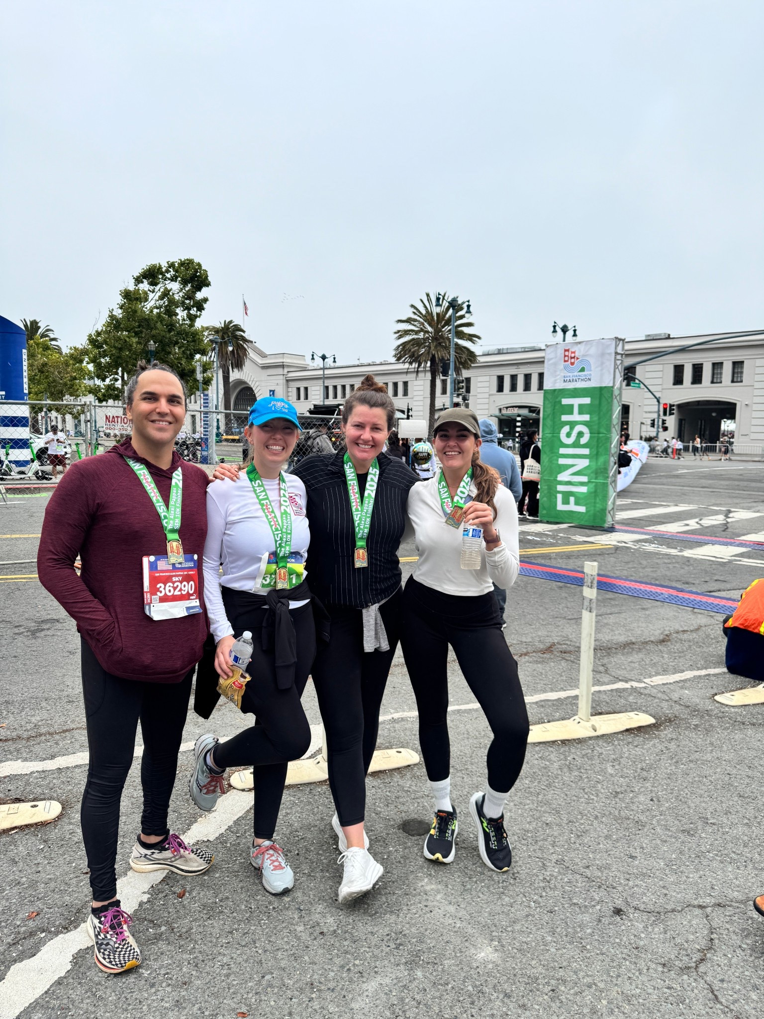 san francisco alexi pappas 10k 🏁

san francisco marathon 

lululemon fast and free pony cap it’s rulu ribbed new balance fuel cell supercomp alo aspire 