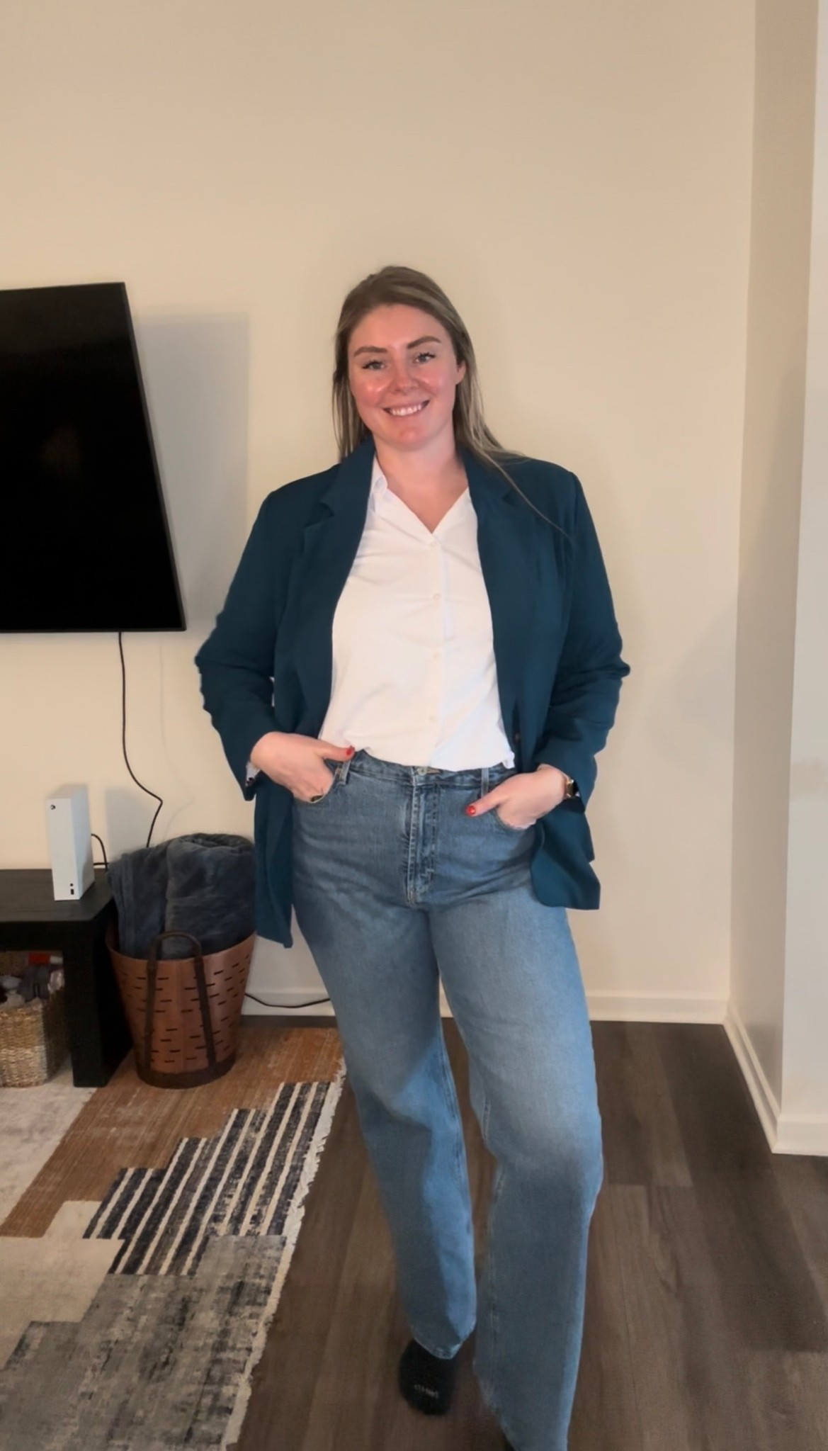 A stunner of a blazer for your next office meeting! 

I’m in an XXL, it is TTS

plus size fashion, mid size fashion, affordable fashion, blazers, office wear, work wear