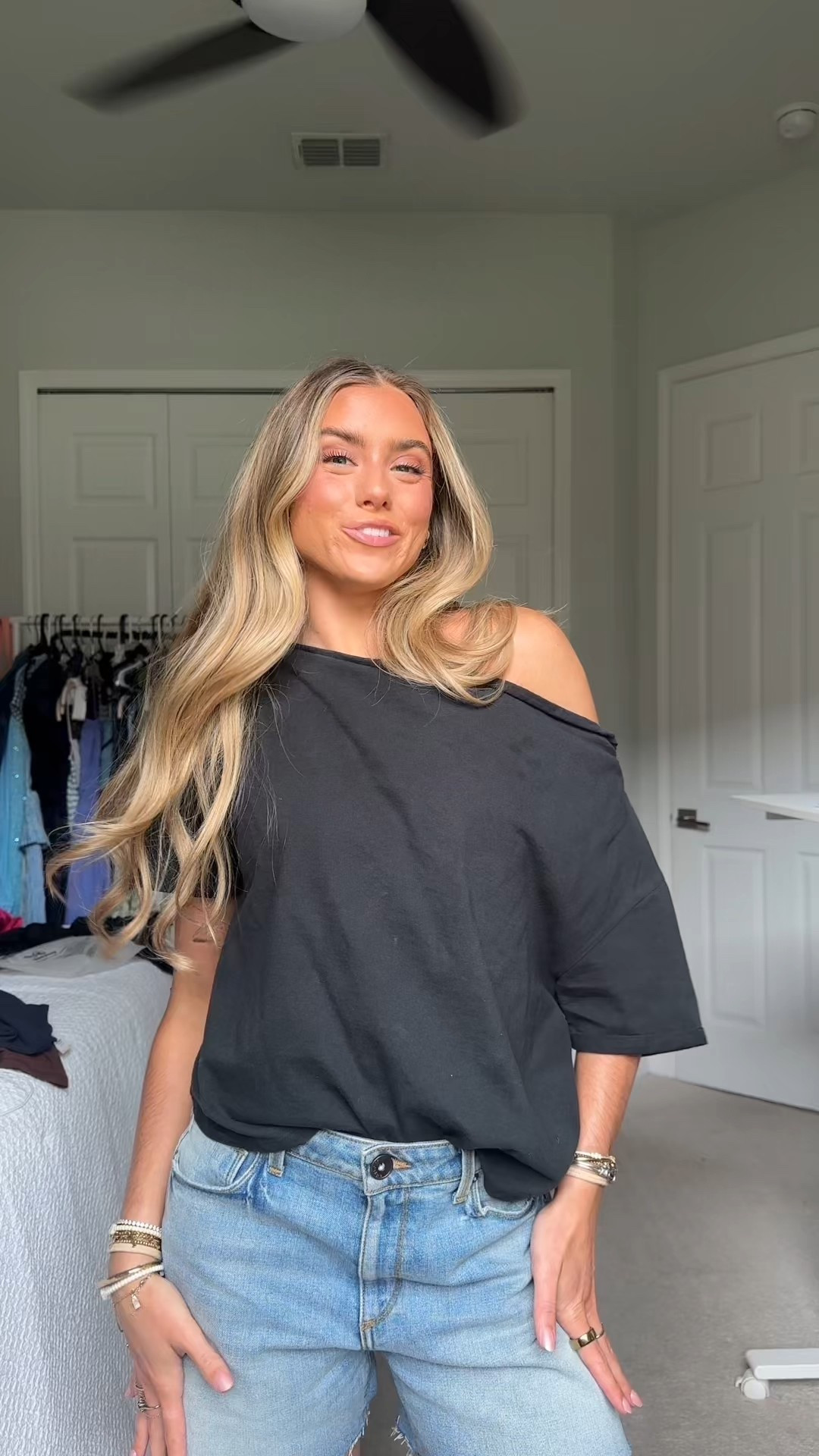 Nuuds size XS. modern twist on a classic tee, the Off The Shoulder T-Shirt is designed to drape effortlessly for a chic, relaxed look. With a neckline that naturally falls off one shoulder or can be worn as a wide boat neck, this top brings an elevated, easygoing vibe to your everyday style. Crafted from soft vintage cotton with cuffed sleeves and a naturally oversized fit, it’s flattering, comfortable, and perfect for tucking into your favorite denim or pairing with relaxed essentials.

#LTKValentine #LTKootd #LTKSeasonal