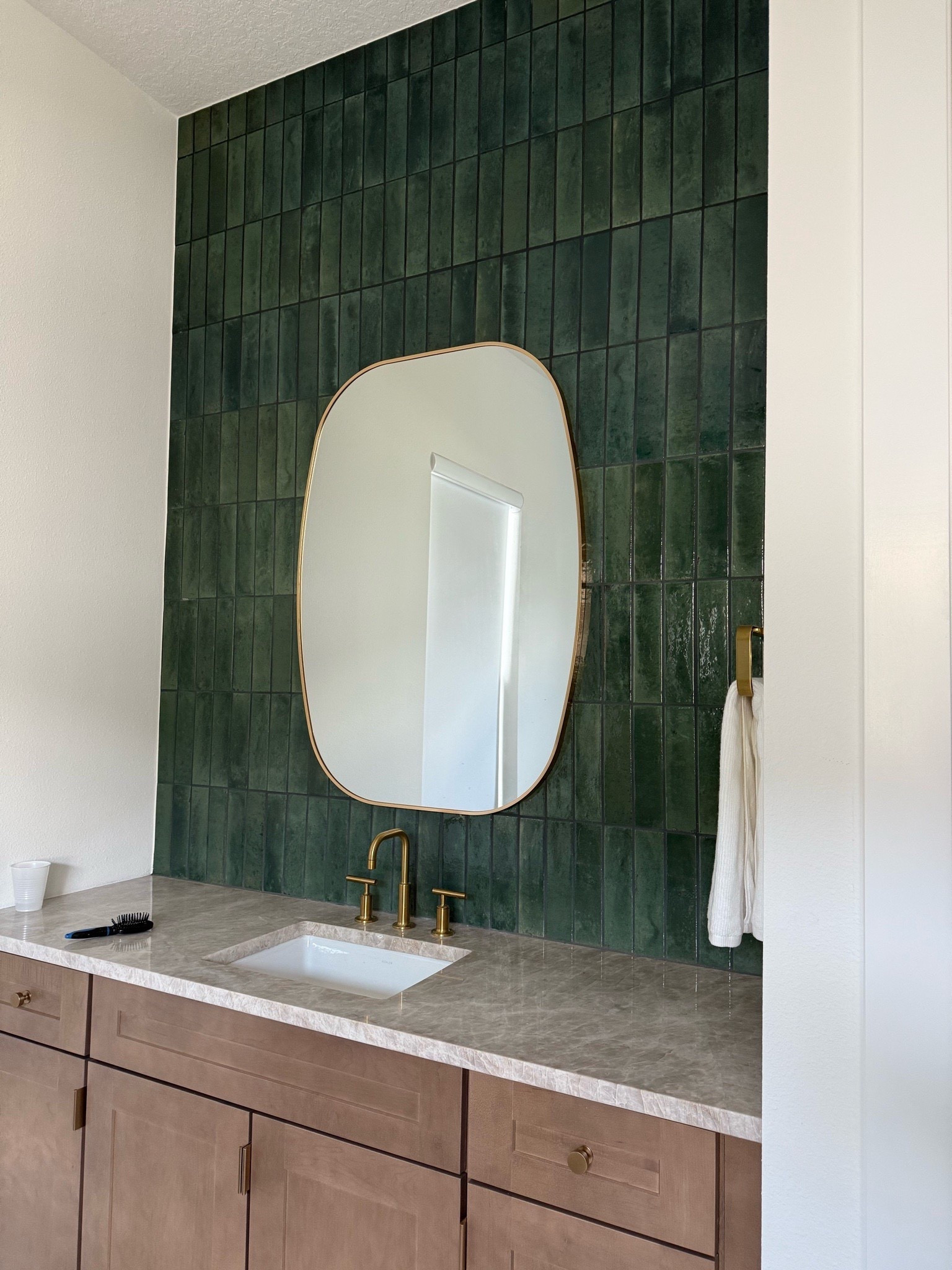 The combo of the tile, faucet and mirror from @Wayfair is a dream come true! I love shopping at Wayfair as a one-stop-shop for everything from building materials to furniture to decor! Now I’m searching @Wayfair for some pretty decor to style this space for spring! #Wayfair #Ad #WayfairPartner