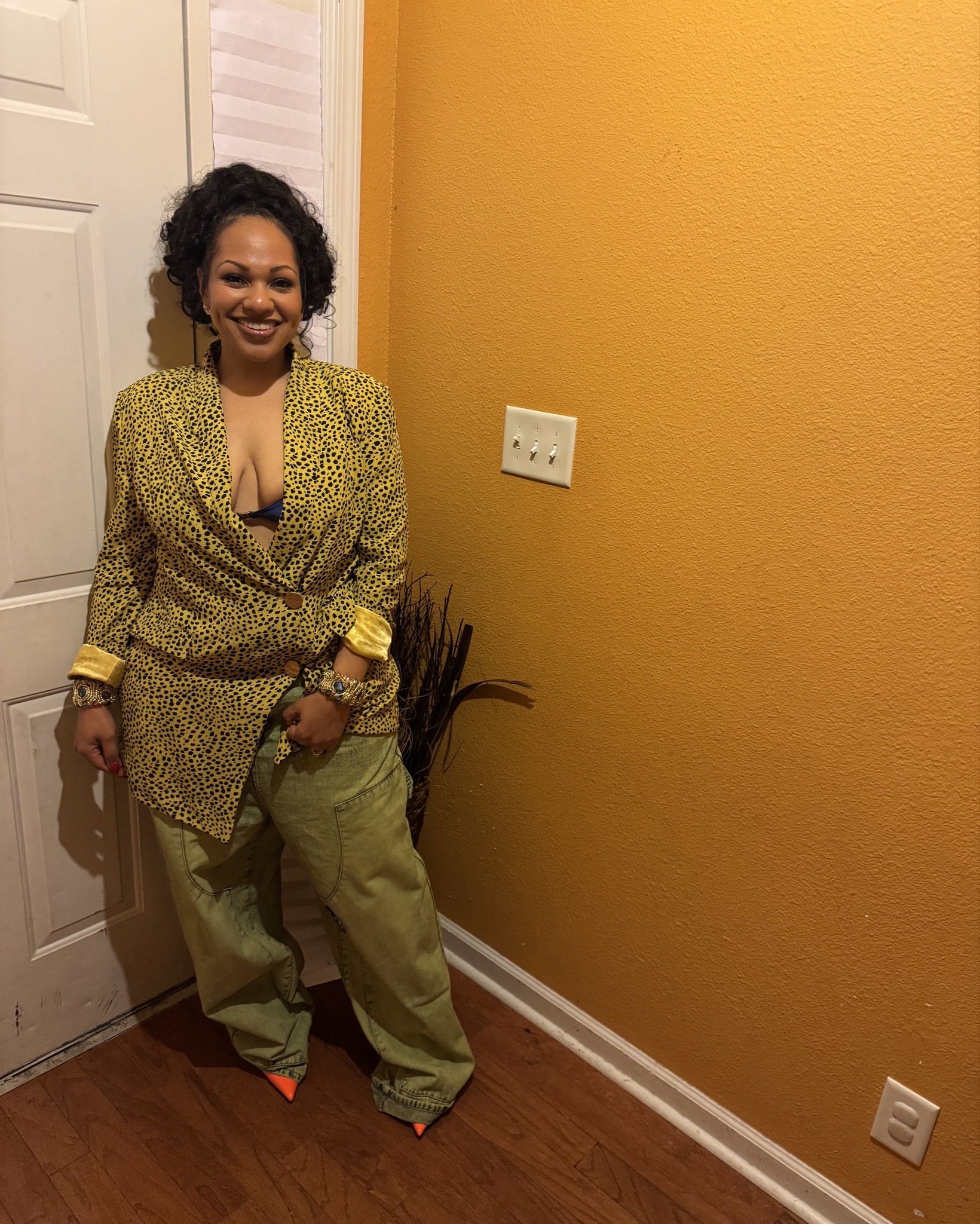 Tried out a new bar and cigar lounge in my neon polka dot blazer, @Fenty Skin bralette, baggy jeans, and a pop of orange on the toes from @SHEIN . Don’t be afraid to mix bold with basics—it’s giving effortless edge!

Go ahead and add that extra to your wardrobe this season, sis. Prints and color belong in your closet!

#SpringStyle #SummerSlay #StatementStyle #ColorPop #BoldFashion #sheinstyle #FentyFits #PolkaDotPower #BlackGirlStyle #fashionist #OOTD #StyleInspo #casualoutfits 

#LTKShoeCrush #LTKStyleTip #LTKFindsUnder50