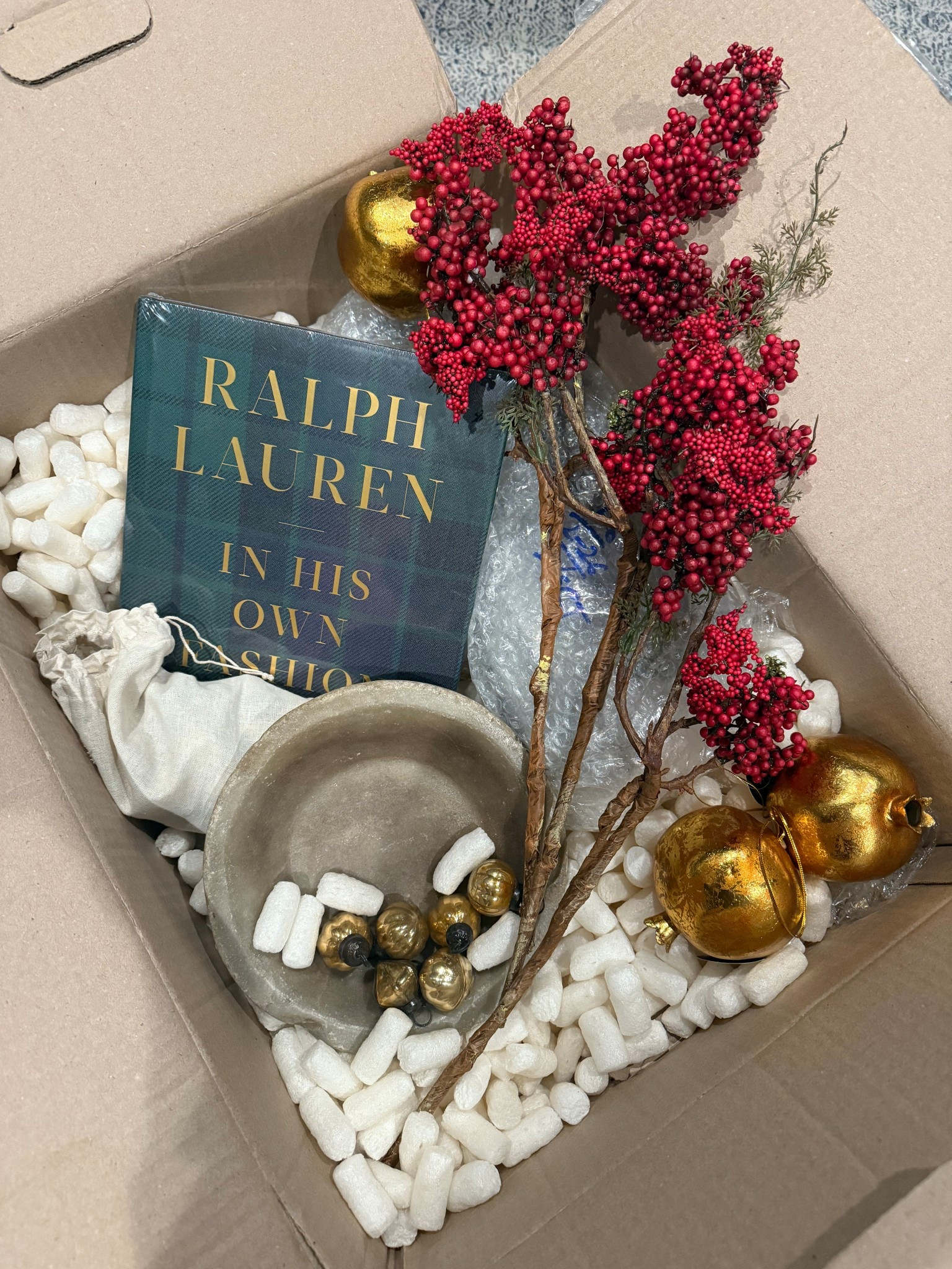 Sharing the first round up of my holiday unboxing with cottage and key. Absolutely fell in love with the small shop and connected with the owner. Excited to share the pieces I selected for styling my foyer for Christmas 

#LTKHoliday #LTKSeasonal