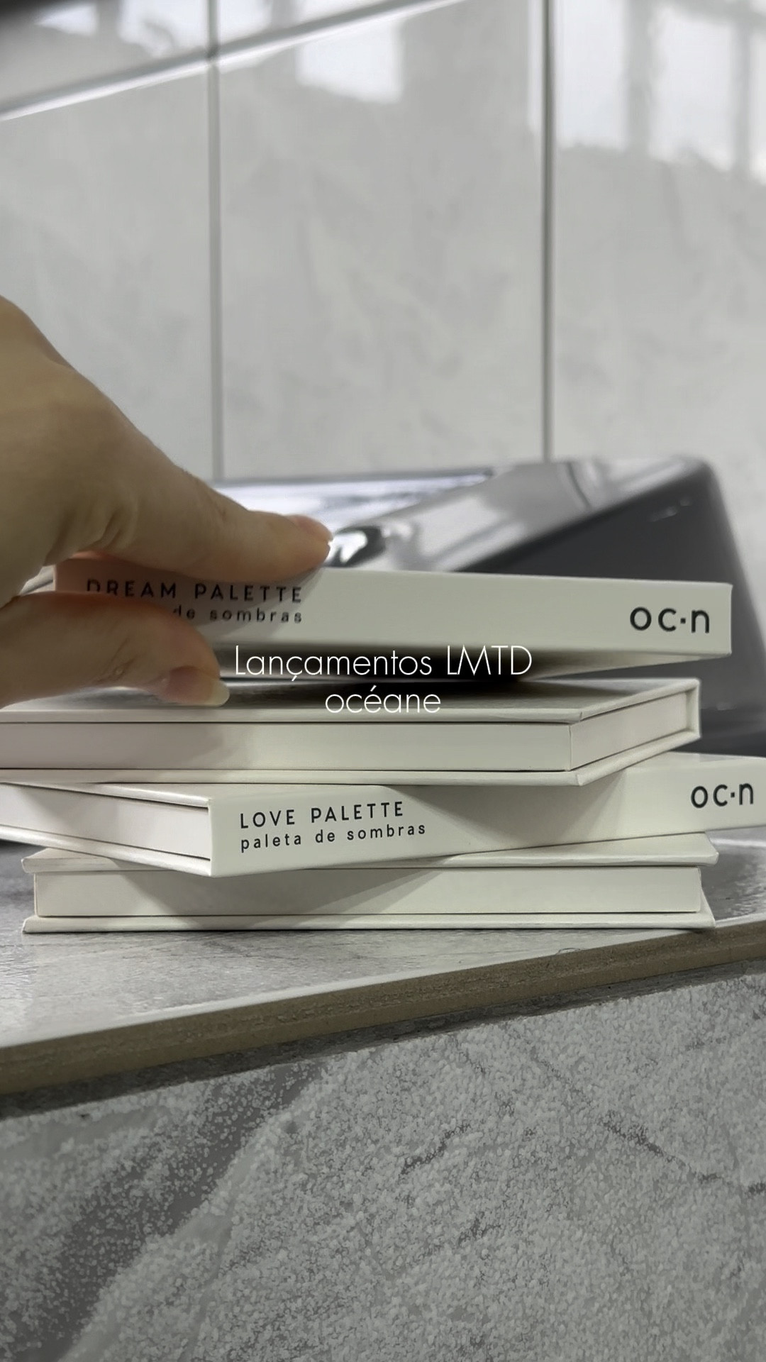 É só clicar no item desejado que você será redirecionado direito para o produto desejado. Com o cupom abaixo você ganha mais 5% off e 2 mimos nas suas compras acima de R$ 109,00. 🤍✨

🏷️ Cupom: LTKOCN5

➡️ Impactada com esses paletas de sombras, lindas e muito pigmentadas  

#LTKpromo #LTKbeleza #LTKbrasil